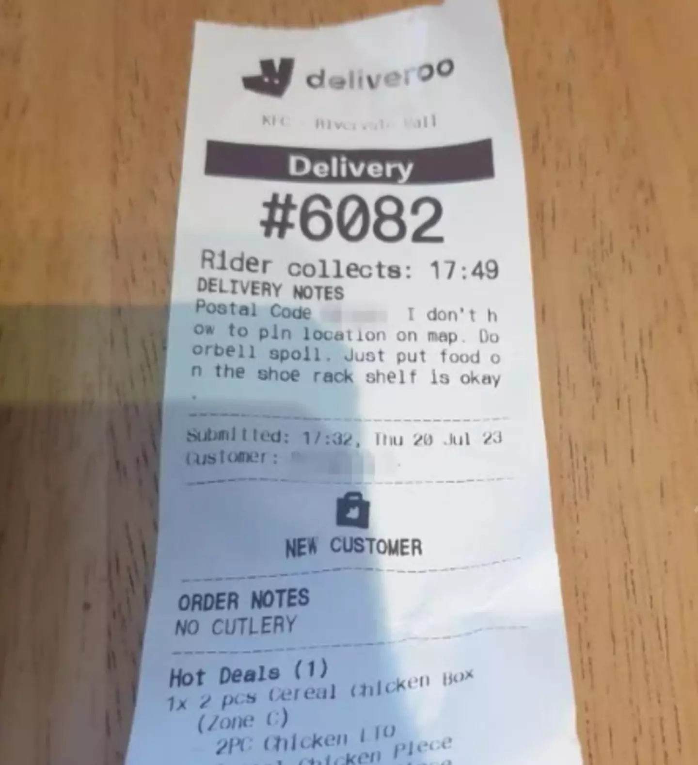 Ms Lim explained her doorbell is 'spoilt'.