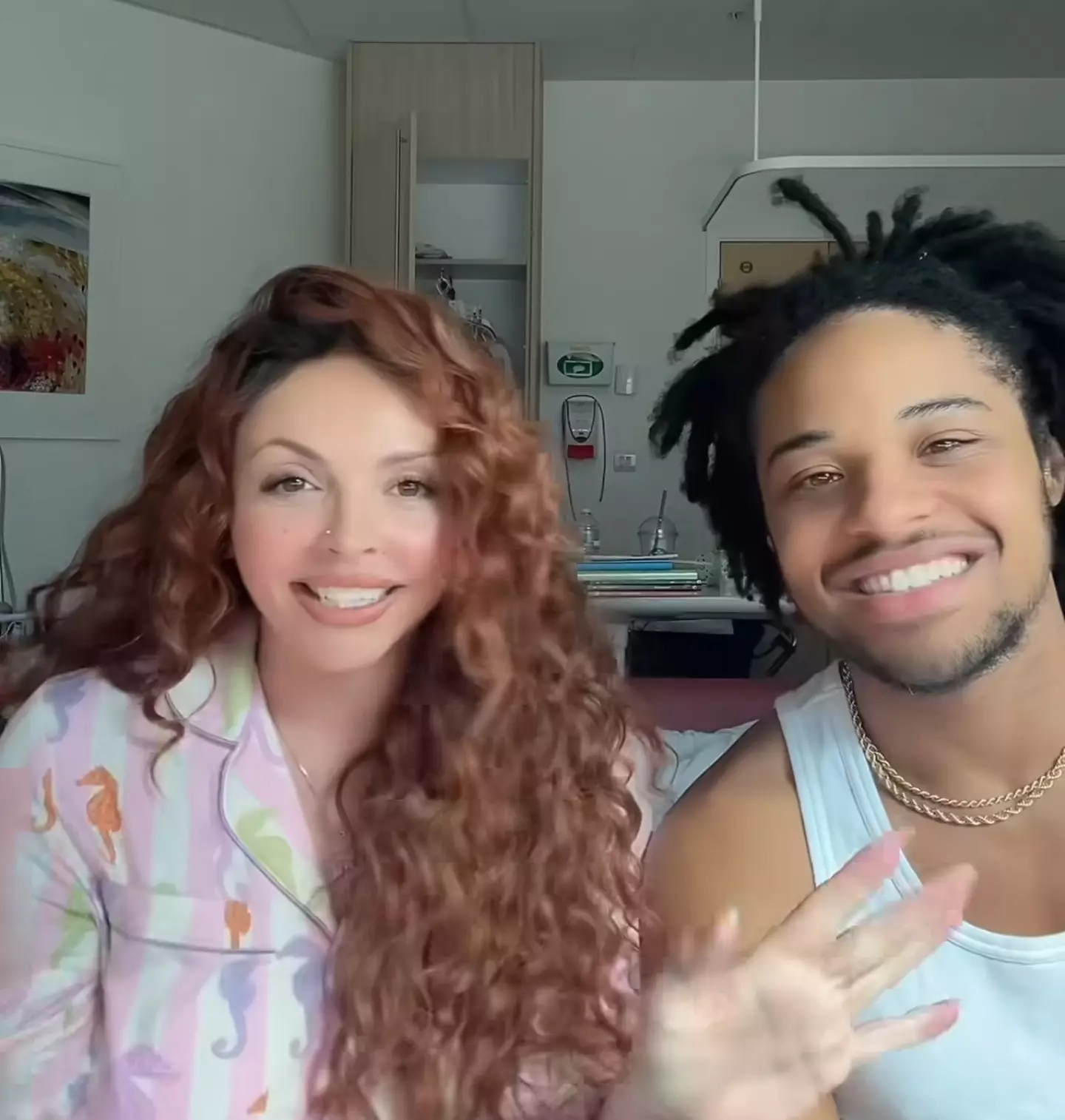 The pair smiled as they revealed the 'amazing news' (Instagram/@jesynelson)