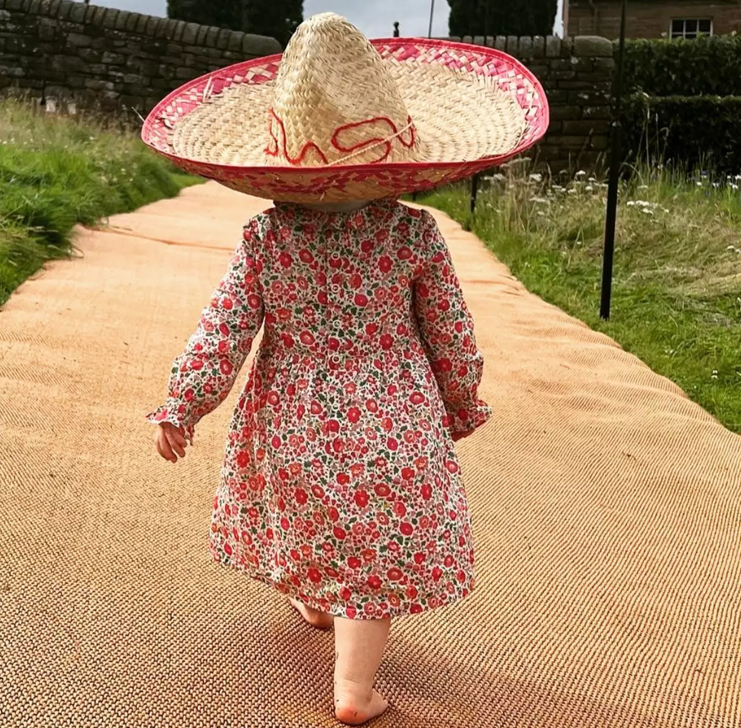 The couple's elder daughter Sienna (Instagram/@edomapellimozzi)