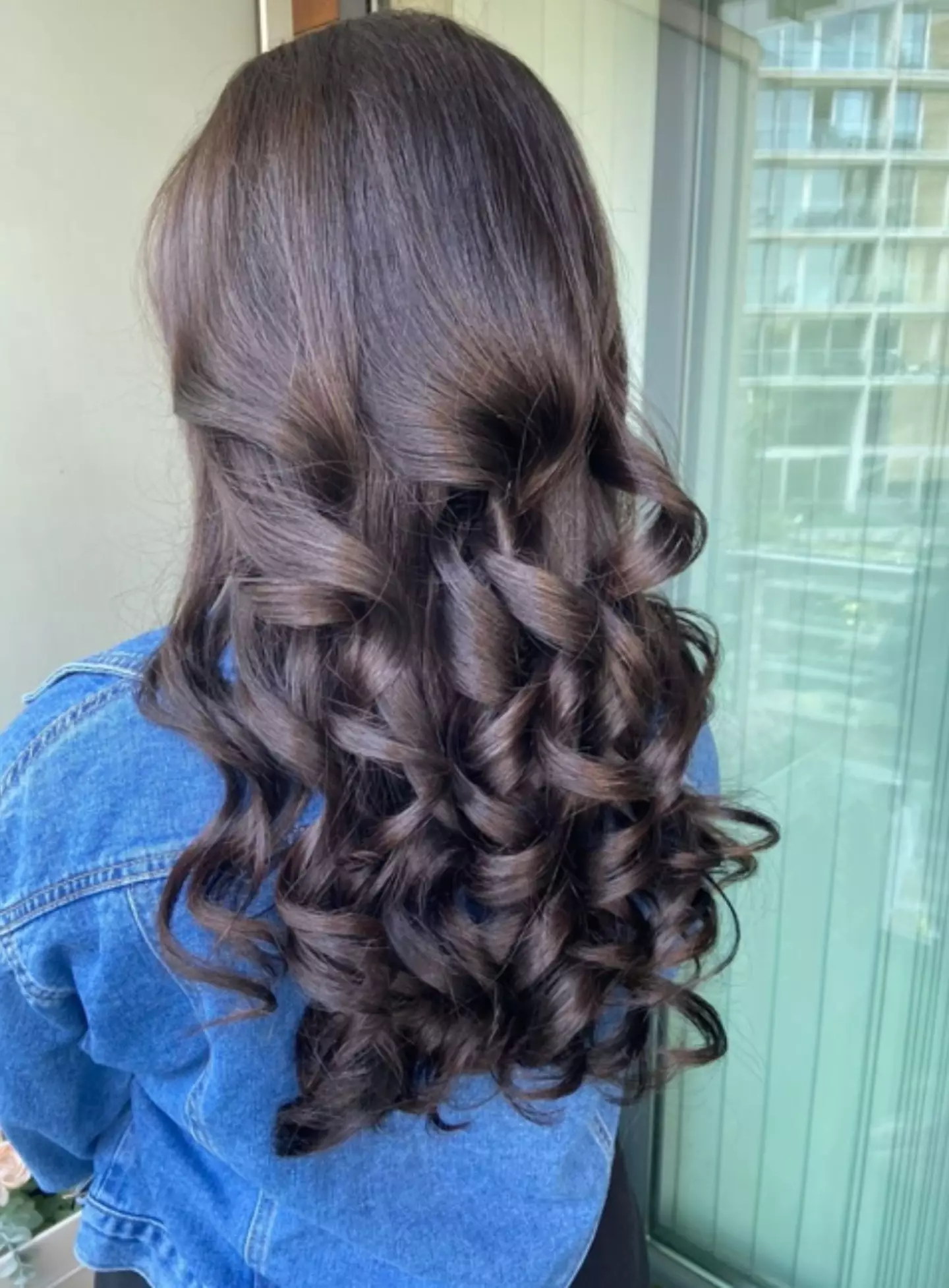 Sophia can now style her hair as she chooses.