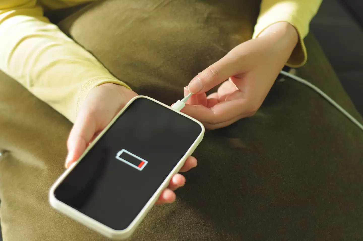 Apple has warned users not to charge their phone when they sleep. (Ri luck/Getty Images)