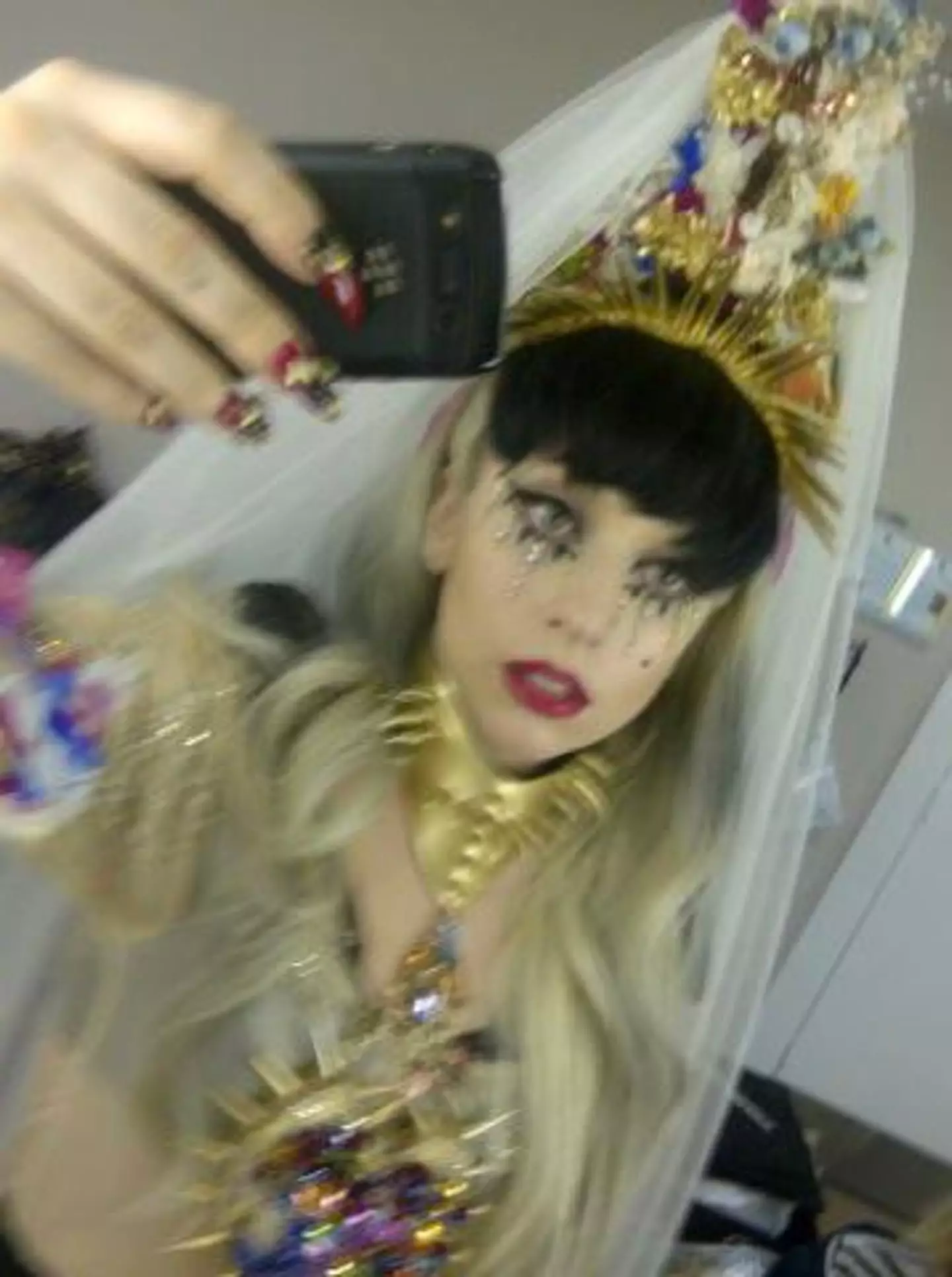 Lady Gaga was no stranger to a BlackBerry mirror selfie (