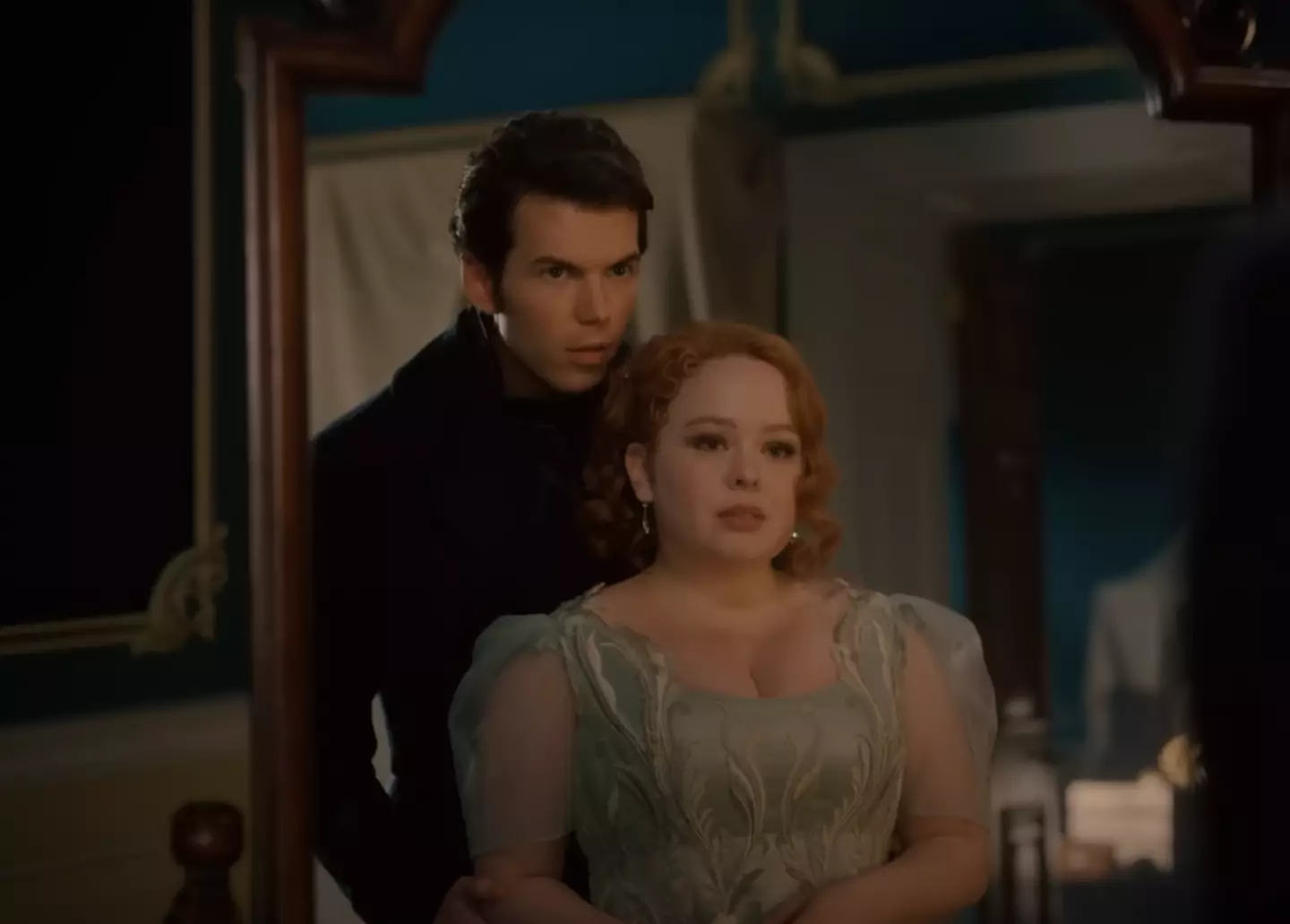 It looks like the pair will soon consummate their relationship... (Netflix)