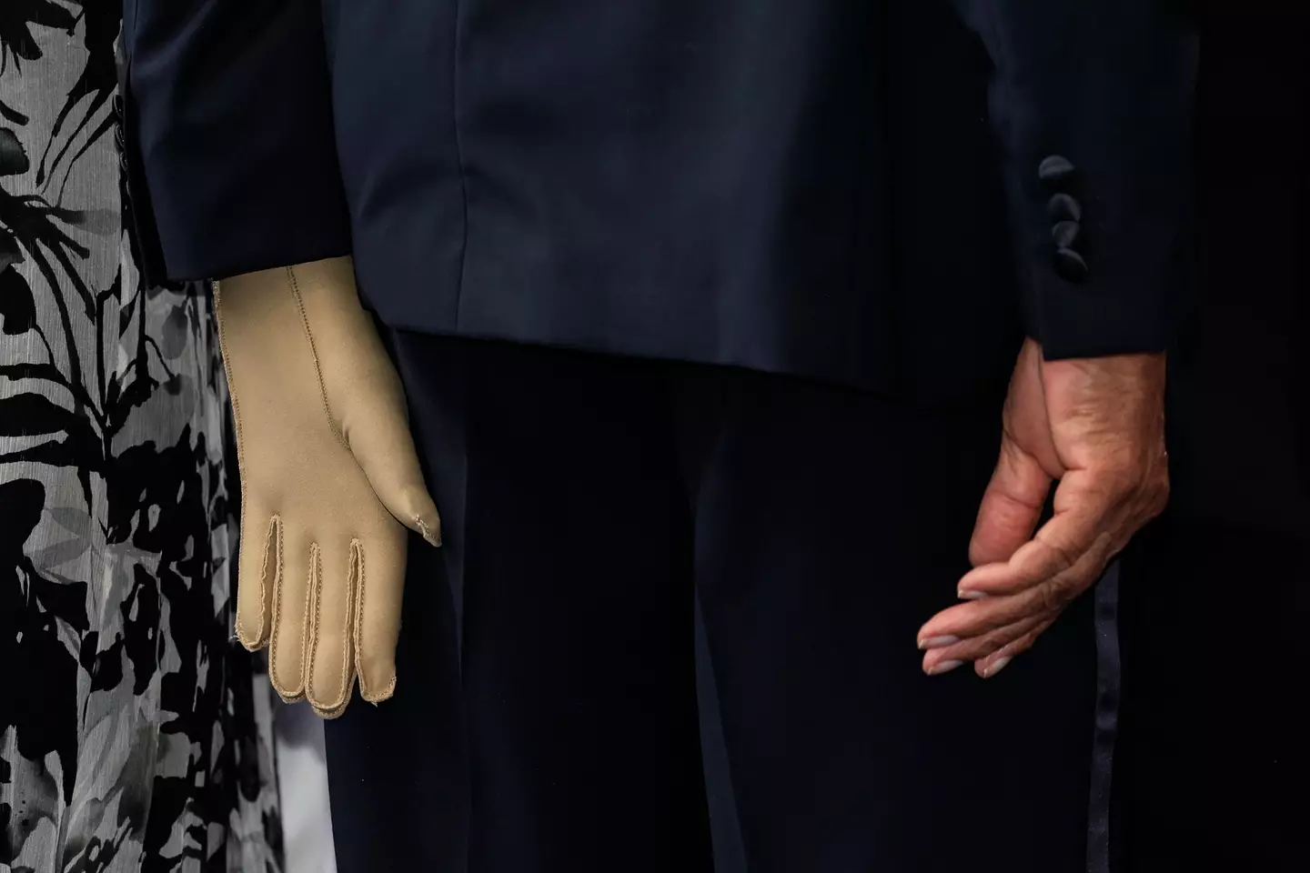 Freeman continues to act despite his injury. (VALERY HACHE/AFP via Getty Images)