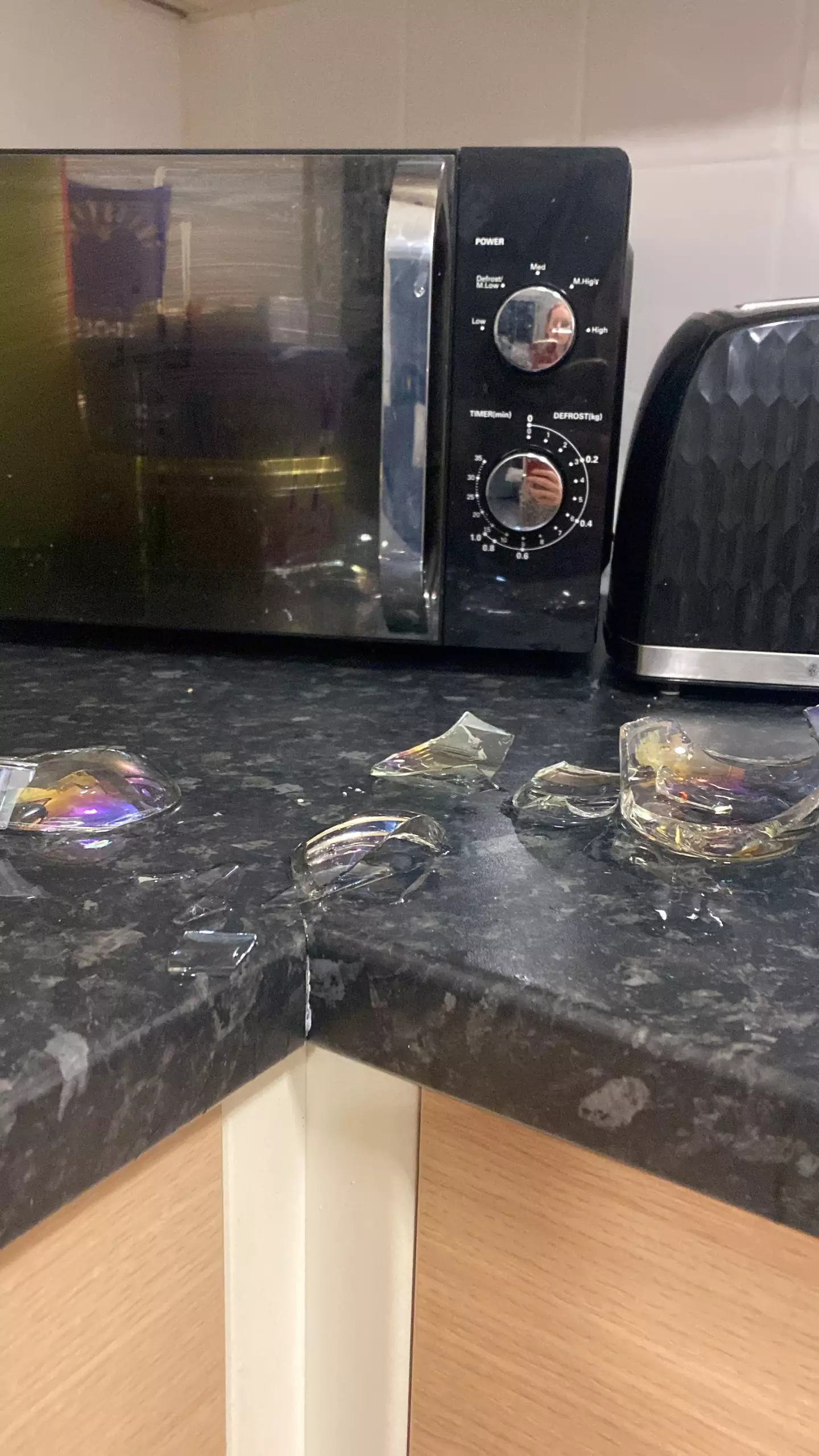 The glass exploded whilst Lauren drank from it, causing her to ingest different sized fragments. (