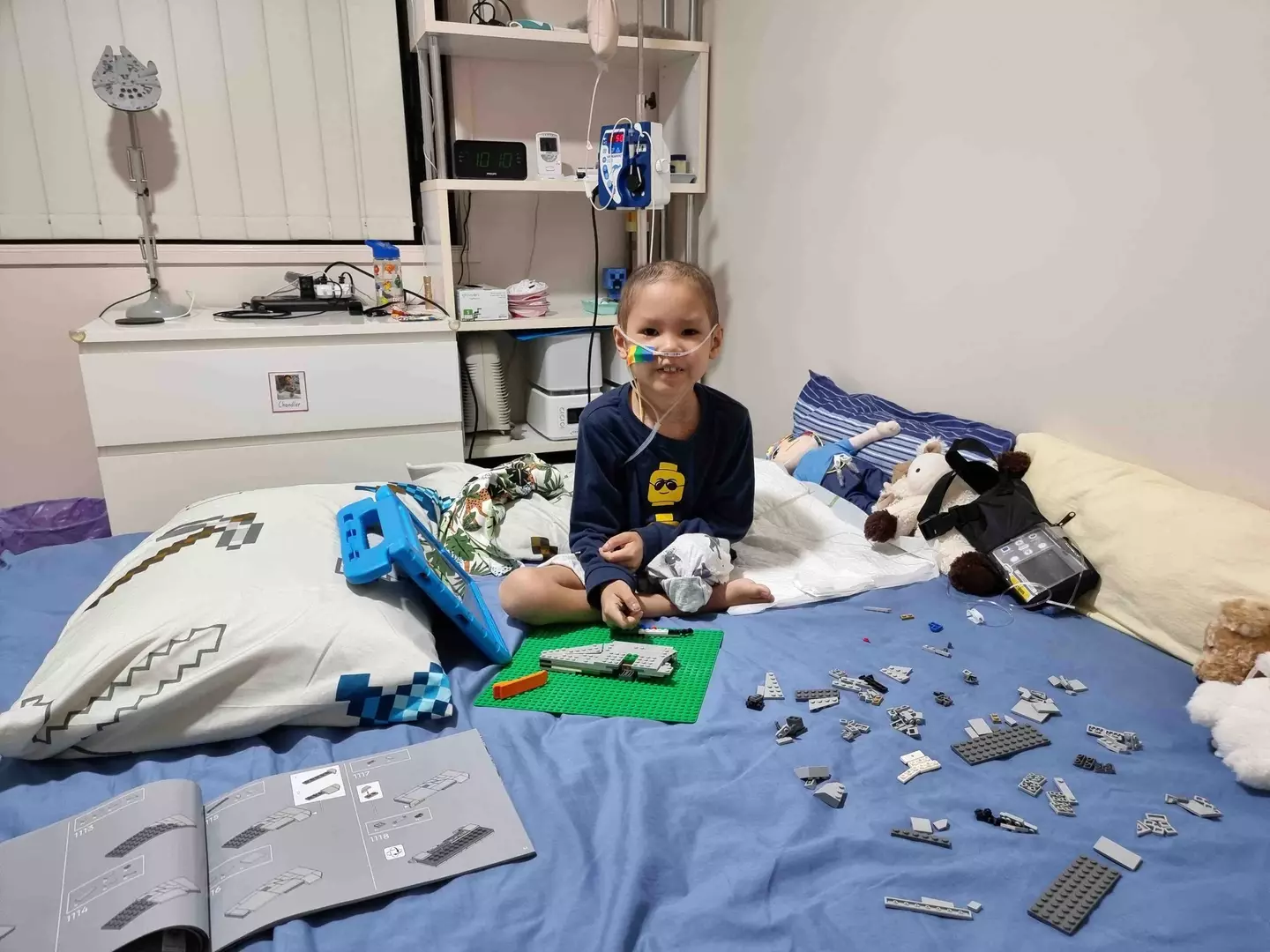Young Chandler built more than 30 LEGO sets during his months of treatment.