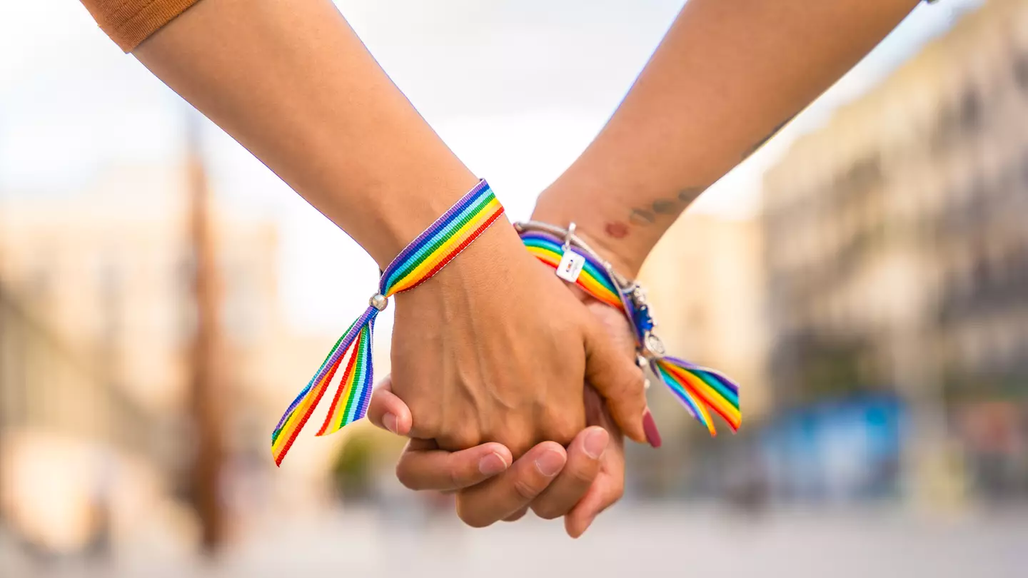 Scientist makes new claim about human 'bisexual range' and it might surprise you