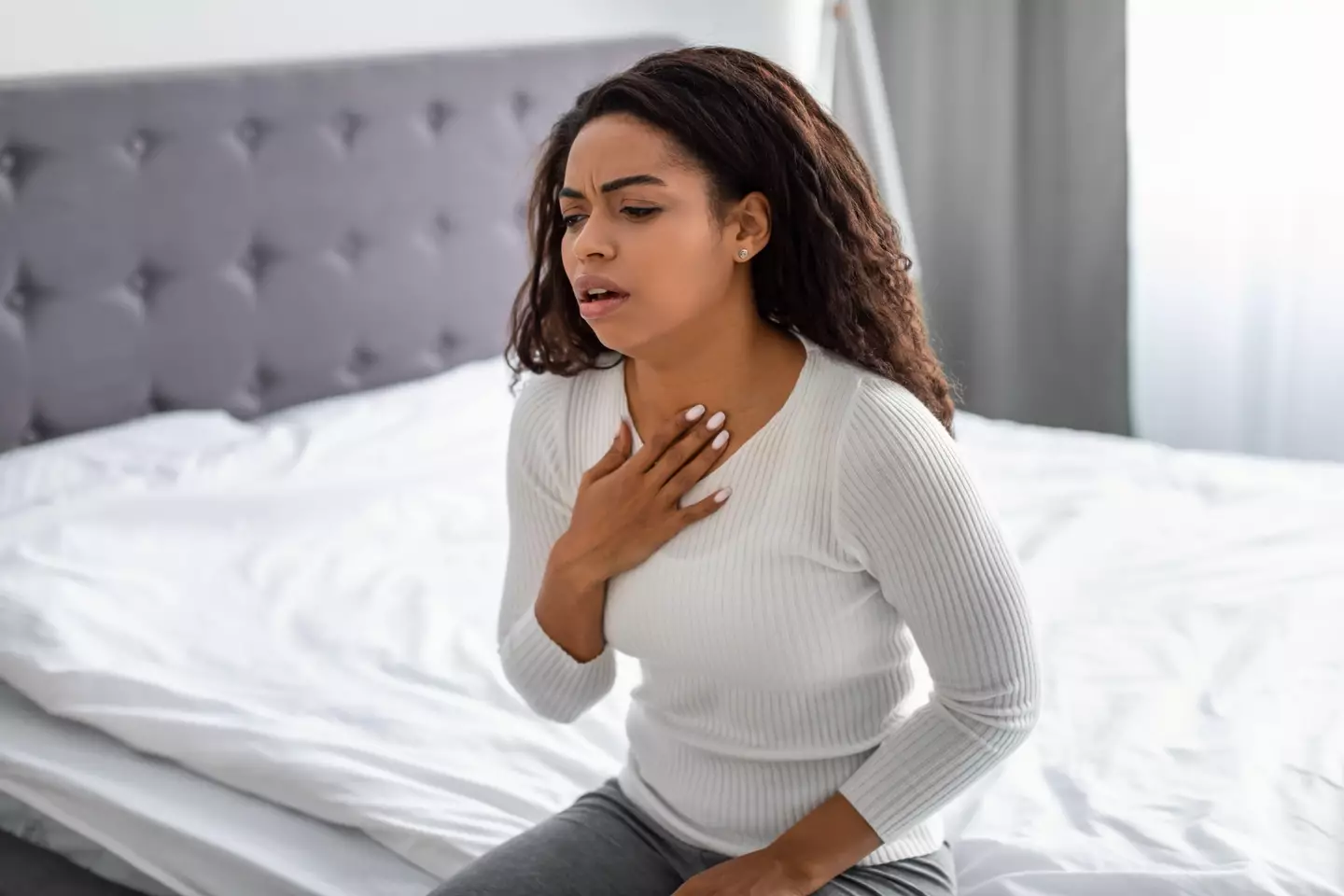 Throat Chlamydia symptoms include inflammation around the mouth and throat.
