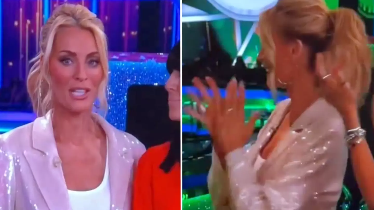 Tess Daly leaves viewers in disbelief with ‘fake’ clap live on TV