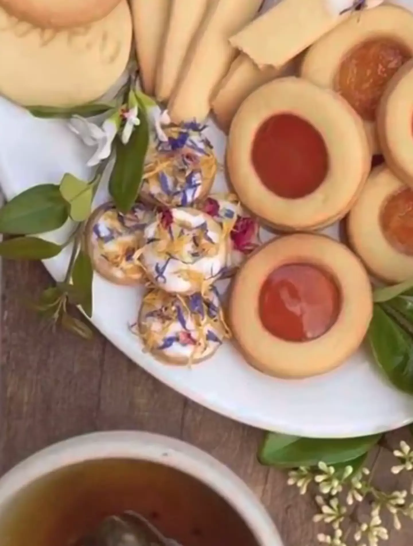 The shortbread cookies were accompanied with jam and flower sprinkles (Instagram/@aseverofficial)