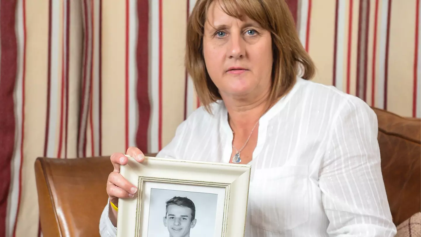 Heartbroken mum reveals son died from pollen allergy whilst out with his friends after school