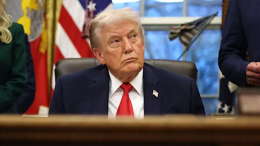 Donald Trump accused of 'pooing' himself in recent meeting - here's the truth behind viral rumours