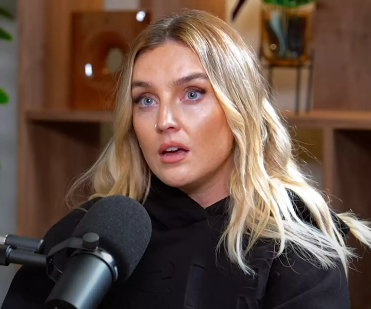 The star opened up about her 'close relationship' with the One Direction boys (YouTube/@fearnecotton/)