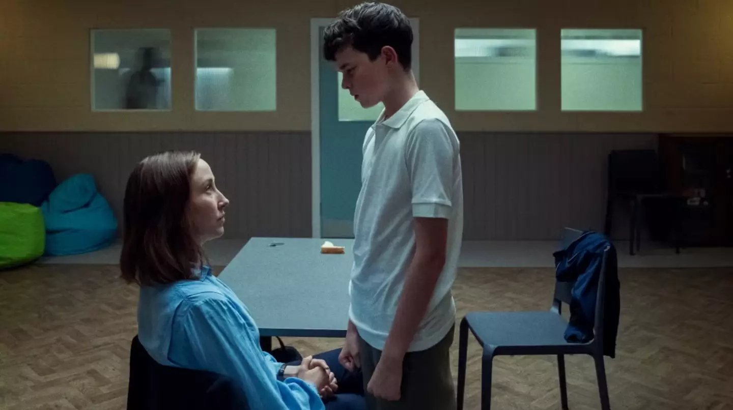 The expert honed in on a crucial detail during the intense dialogue between Jamie and his psychologist Briony (Netflix)