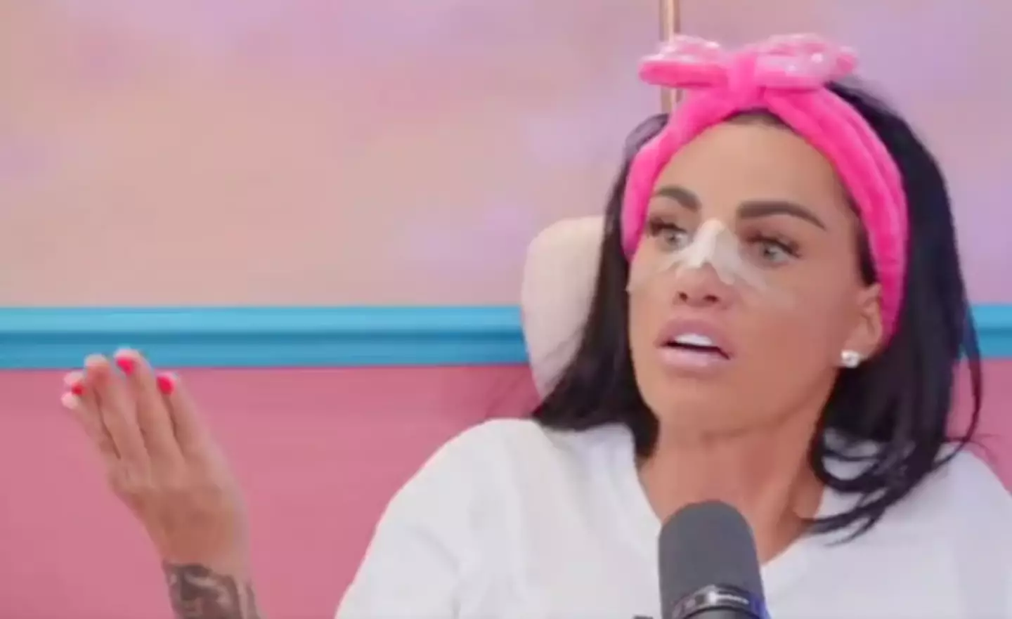 Price defended her negative comment about her daughter's appearance.