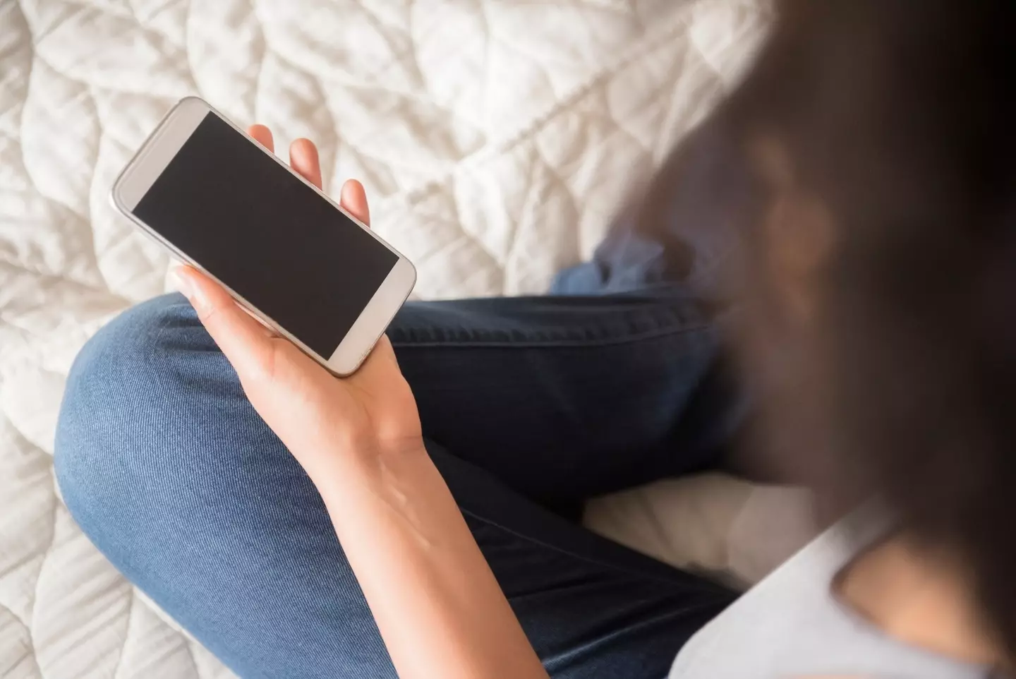 Avoiding texting back could be a sign you're not with the right person.