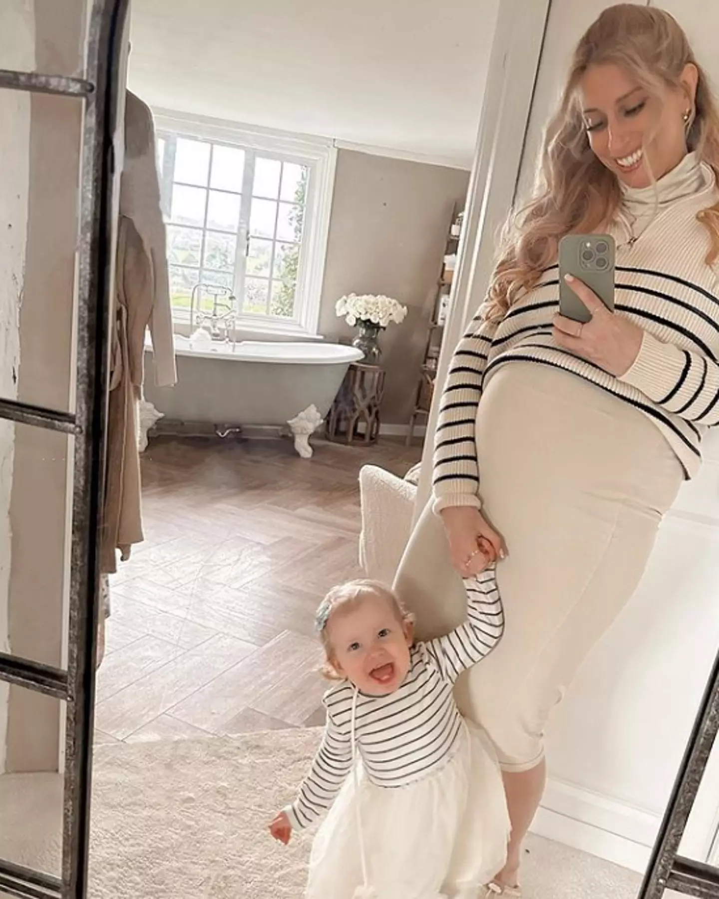 Stacey Solomon and daughter Rose posed in matching outfits.