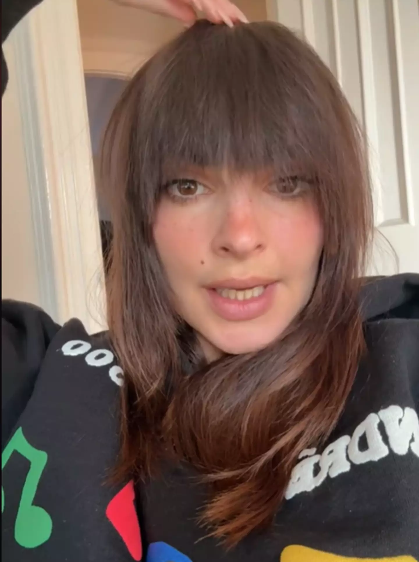 She got bangs on the back of her head (tiktok/@emrata)