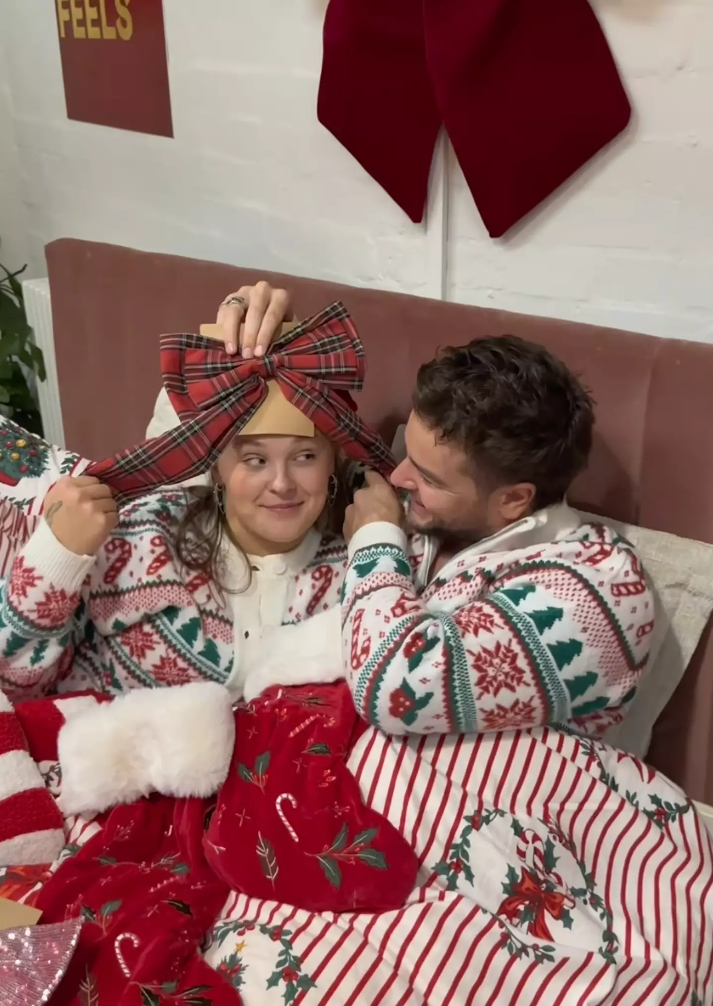 JoJo Siwa and Chris Hughes are spending their first Christmas together (Instagram/@itsjojosiwa)