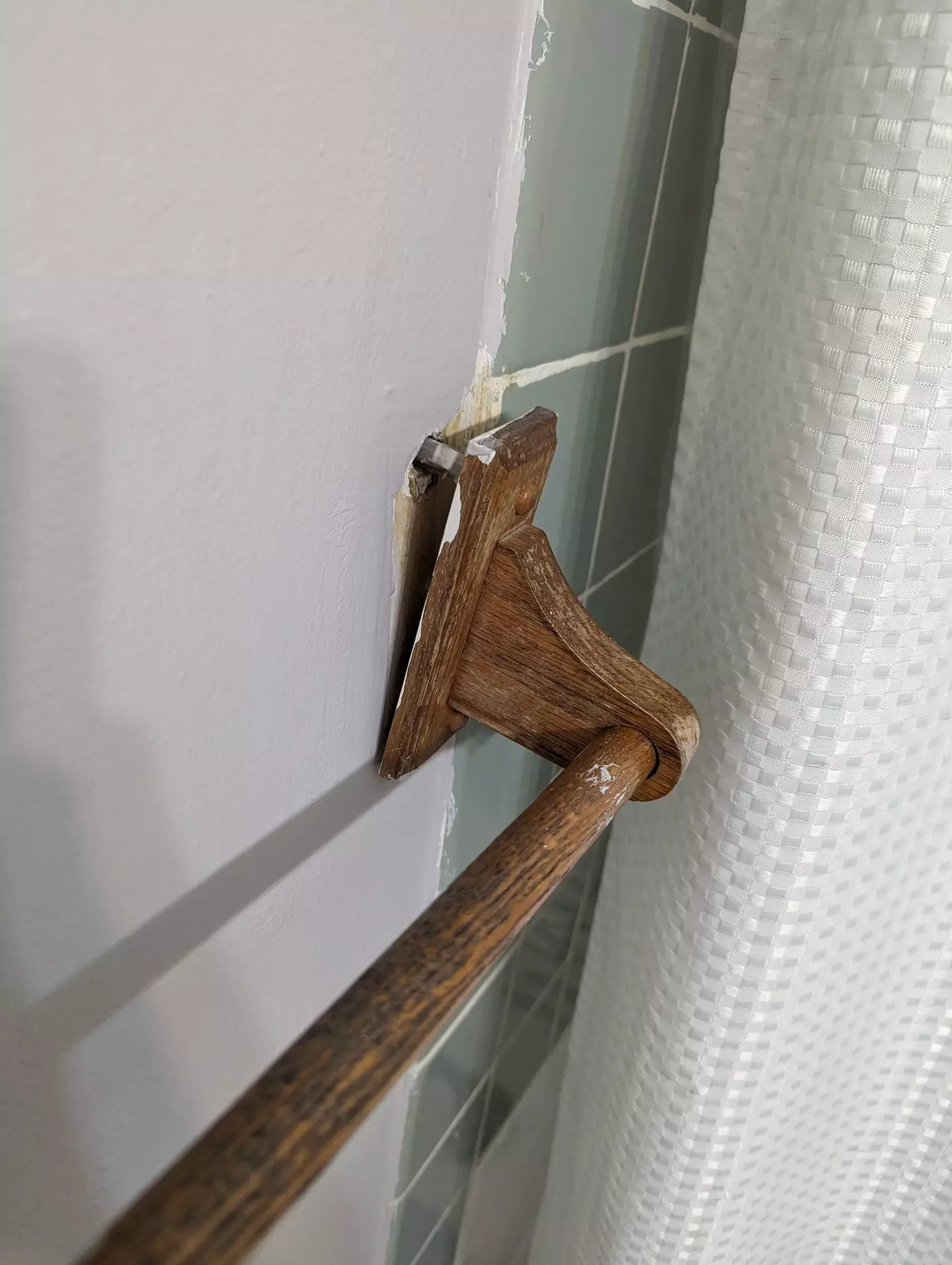 She also shared snaps from the bathroom.