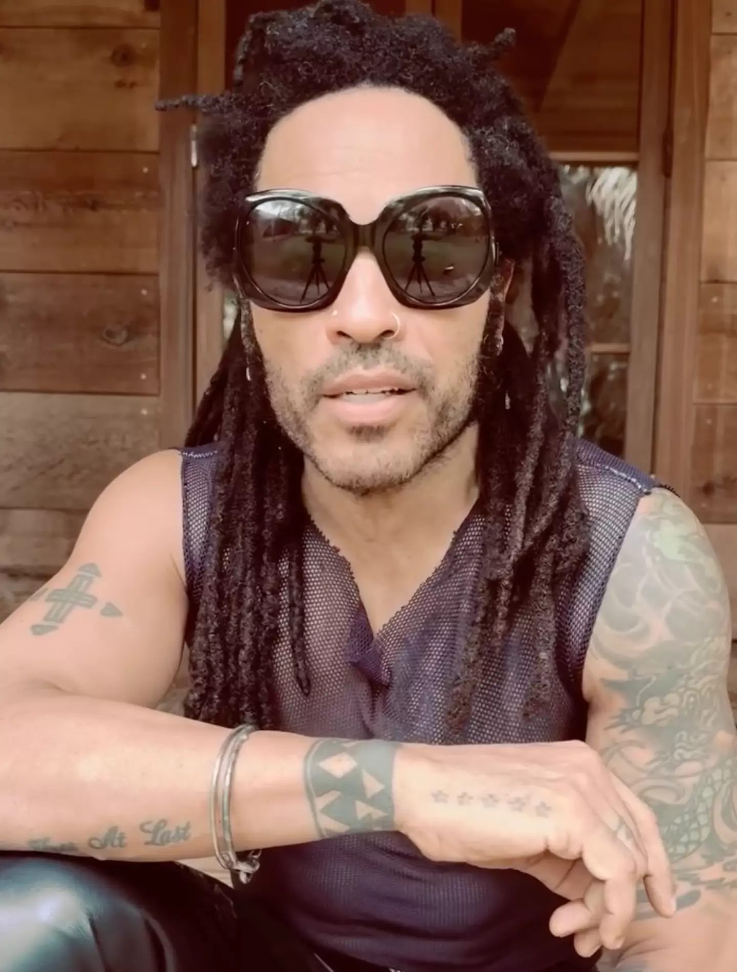 The singer's known for being a bit of a style icon. (Instagram/@lennykravitz)