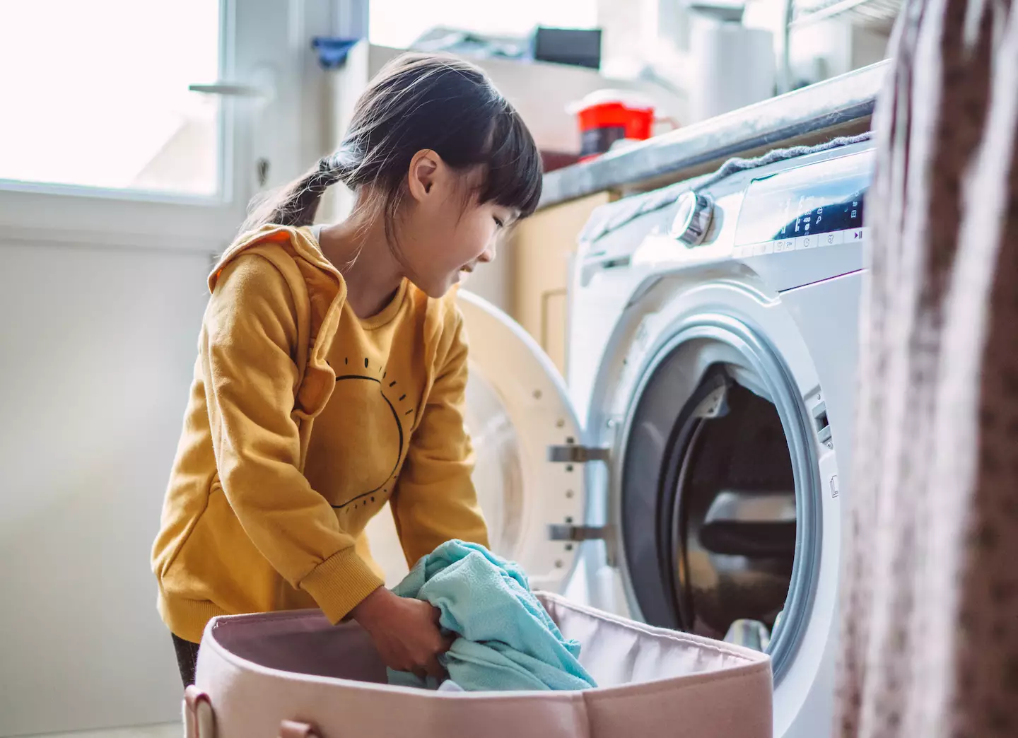 Never leave your child unattended near a washing machine (Getty Stock Images/ Tang Ming Tung)
