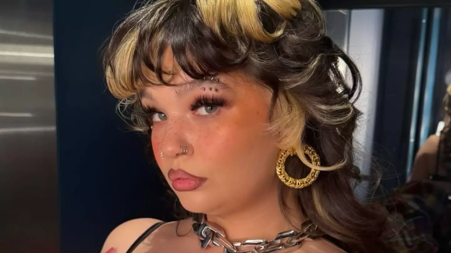 Instagram/@lolayounggg