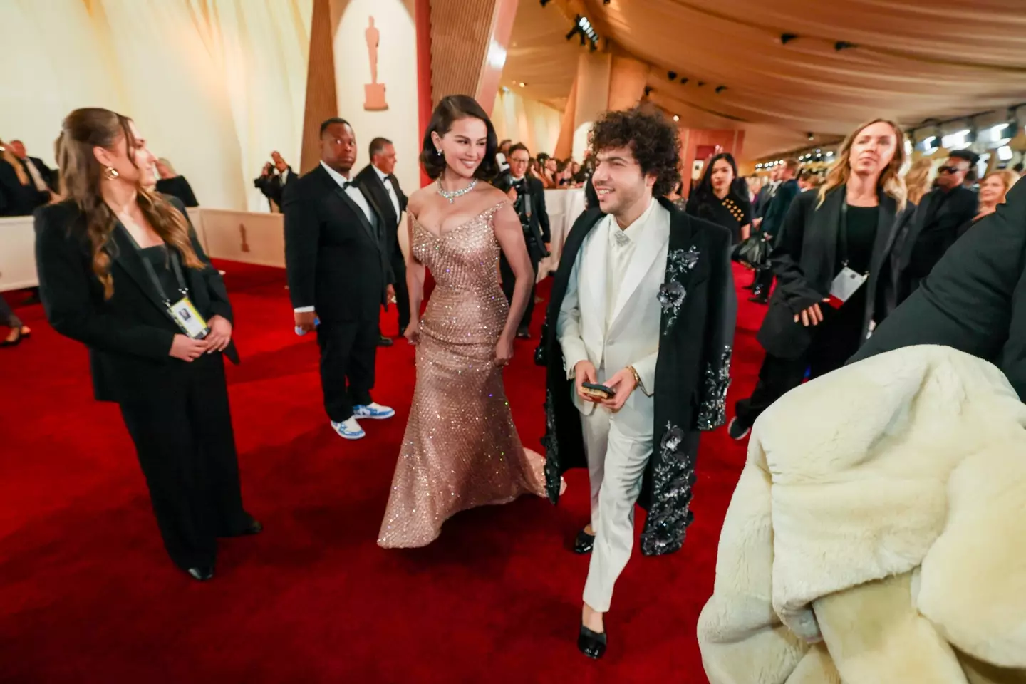 The newly engaged couple shared a sweet moment at the prestigious awards ceremony (Robert Gauthier / Los Angeles Times via Getty Images)