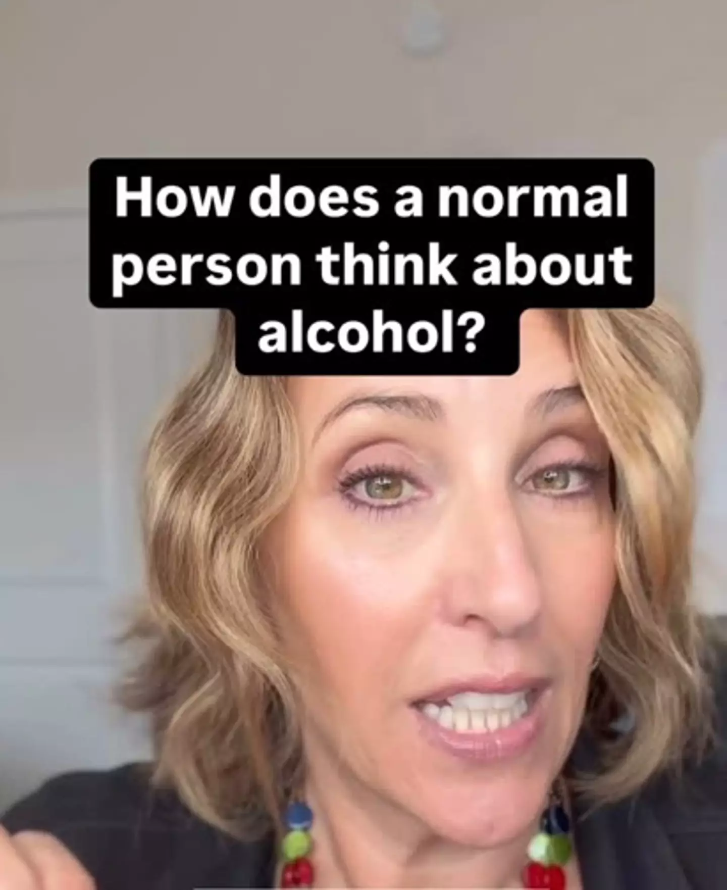 A psychotherapist revealed how 'normal' people view alcohol. (Instagram/@veronicajvalli)