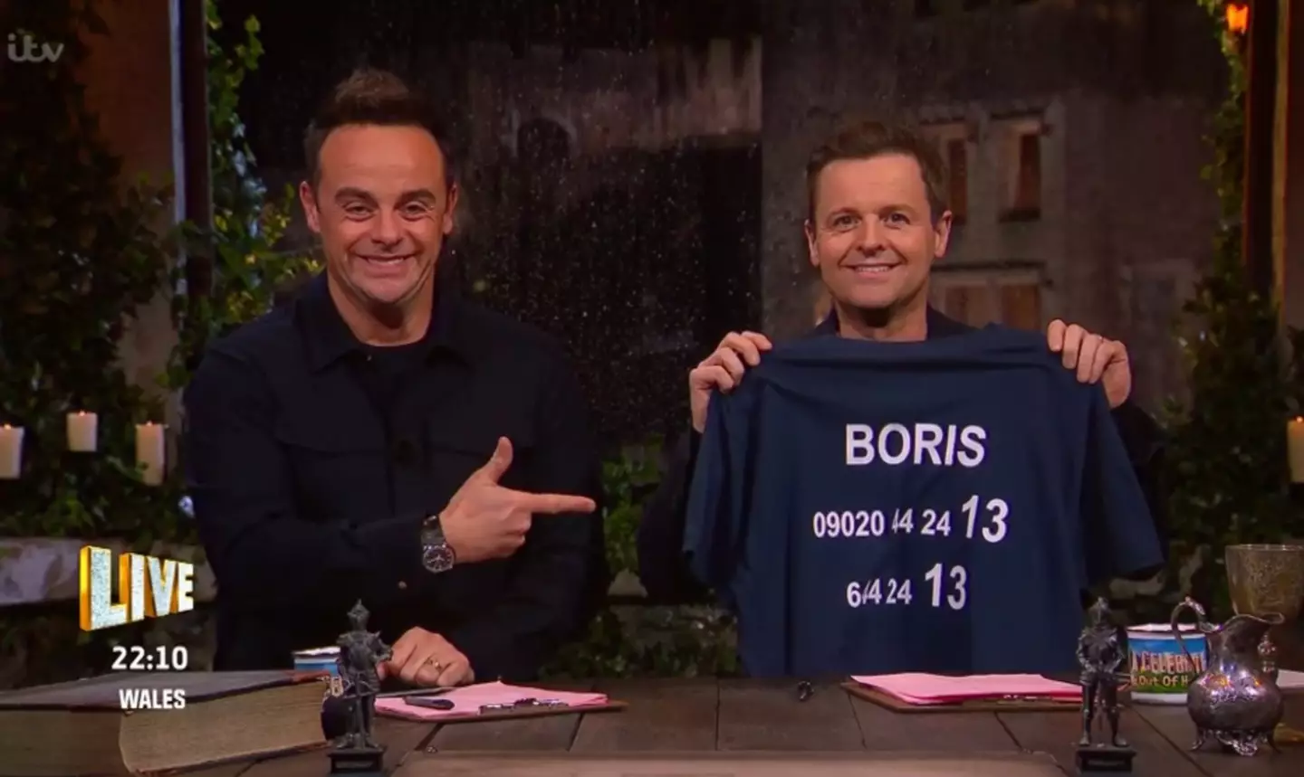 Ant and Dec have made a shirt ready (