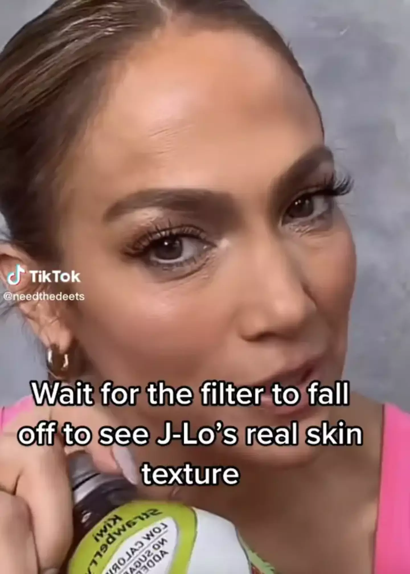 Some fans believe J.Lo used a filter.