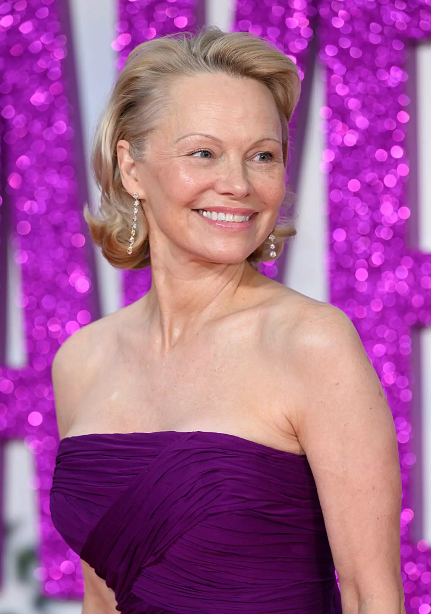 Pamela looked incredible as she attended the red carpet premiere of her latest movie (Karwai Tang / Getty Images)