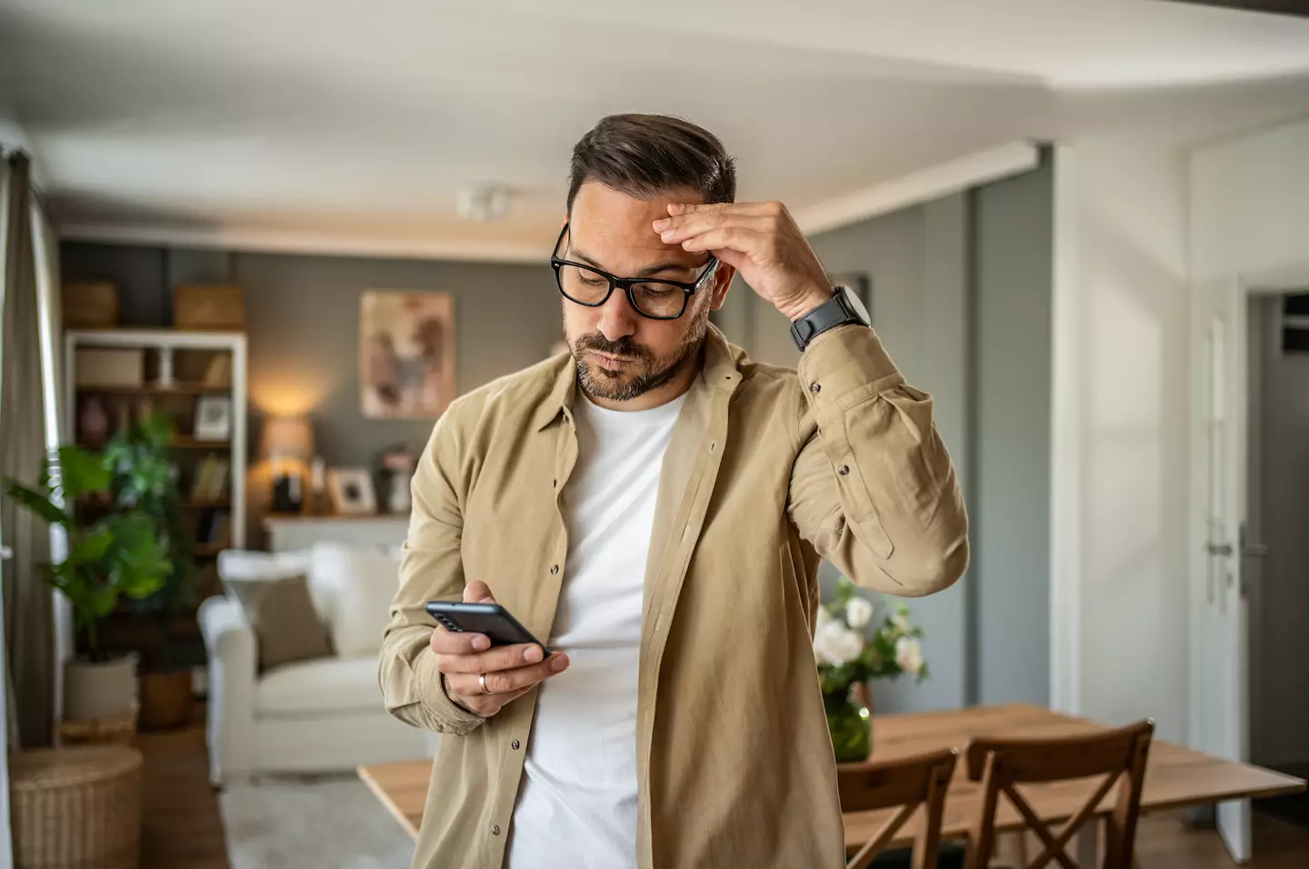 A quarter of people surveyed believed it more than acceptable that they and their partners share passwords to their personal devices (Milan Markovic/Getty)