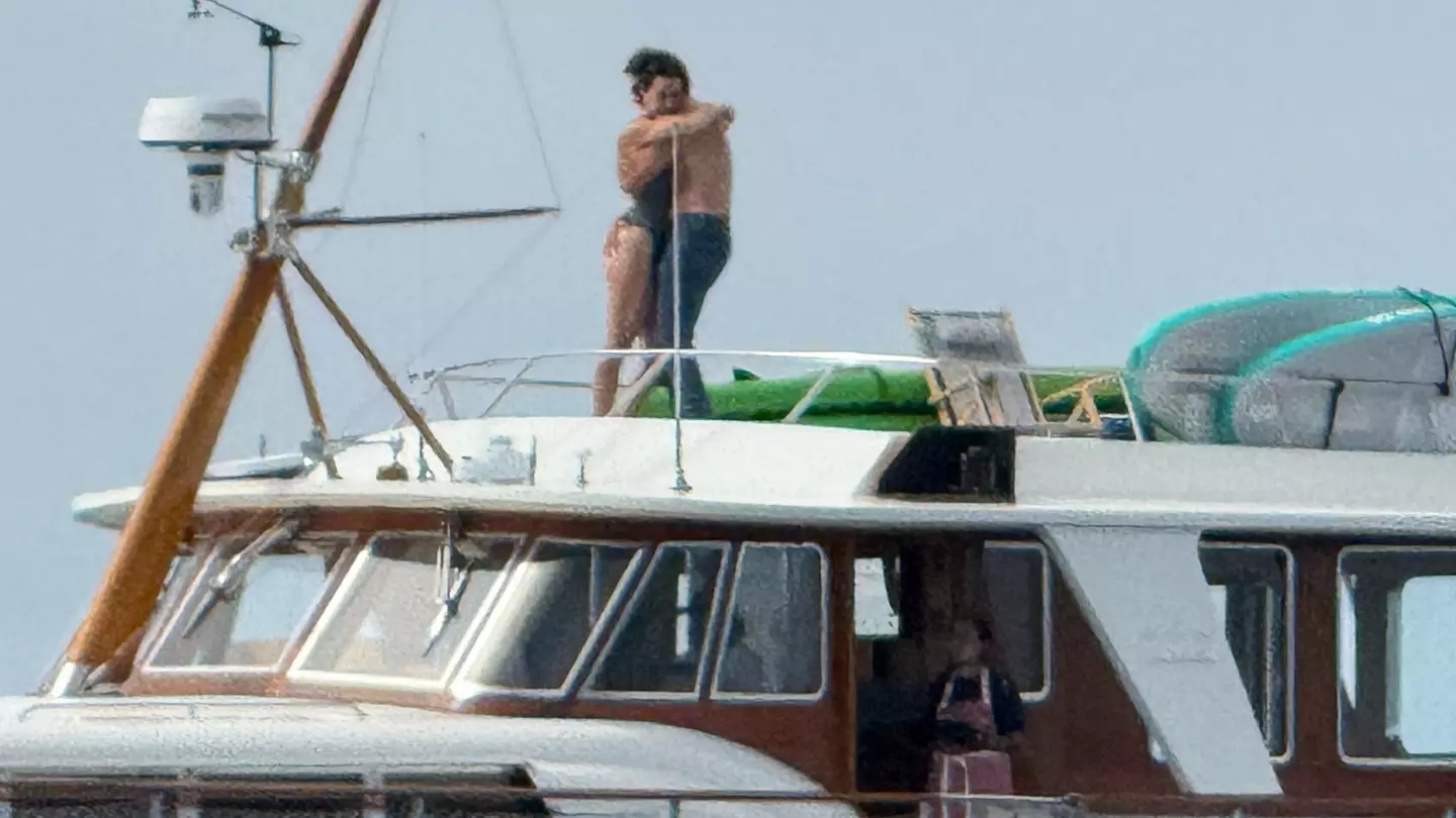 Katy Perry and Justin Trudeau spotted kissing on yacht and fans are saying the same thing