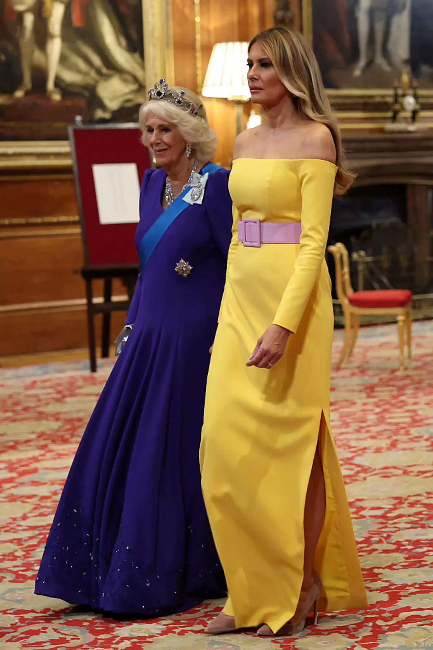She sported an off-the-shoulder yellow evening gown for the regal event (Anna Moneymaker/Getty Images)