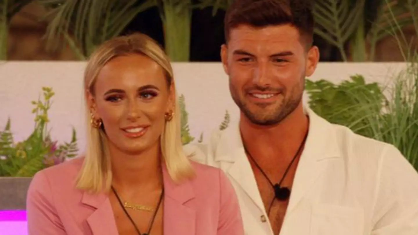 Love Island: Fans Lose It After Liam Drops L-Bomb And Nobody Ends Up Hearing It