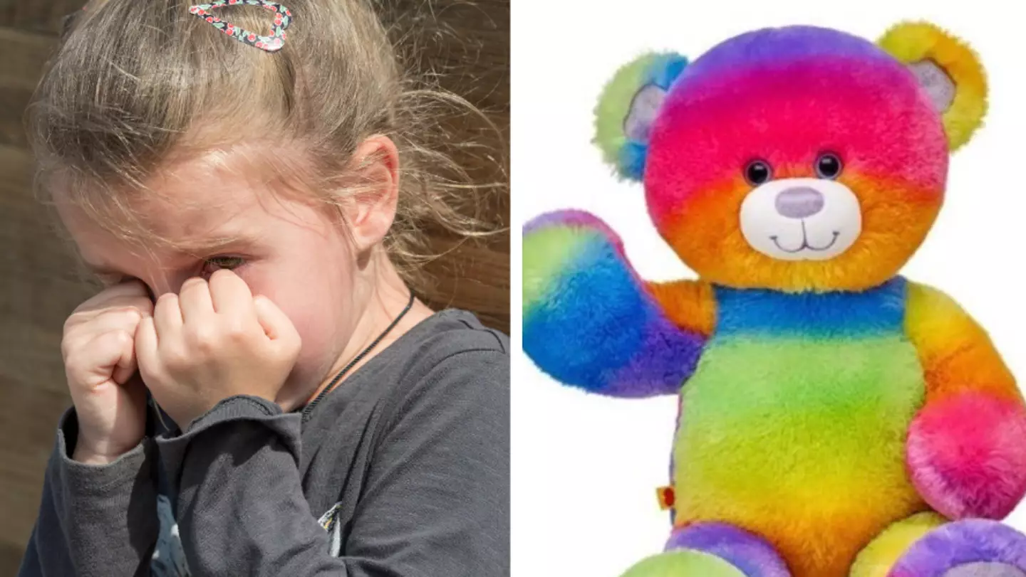 Little girl desperately searching for teddy bear that contains recording of her late mum's heartbeat