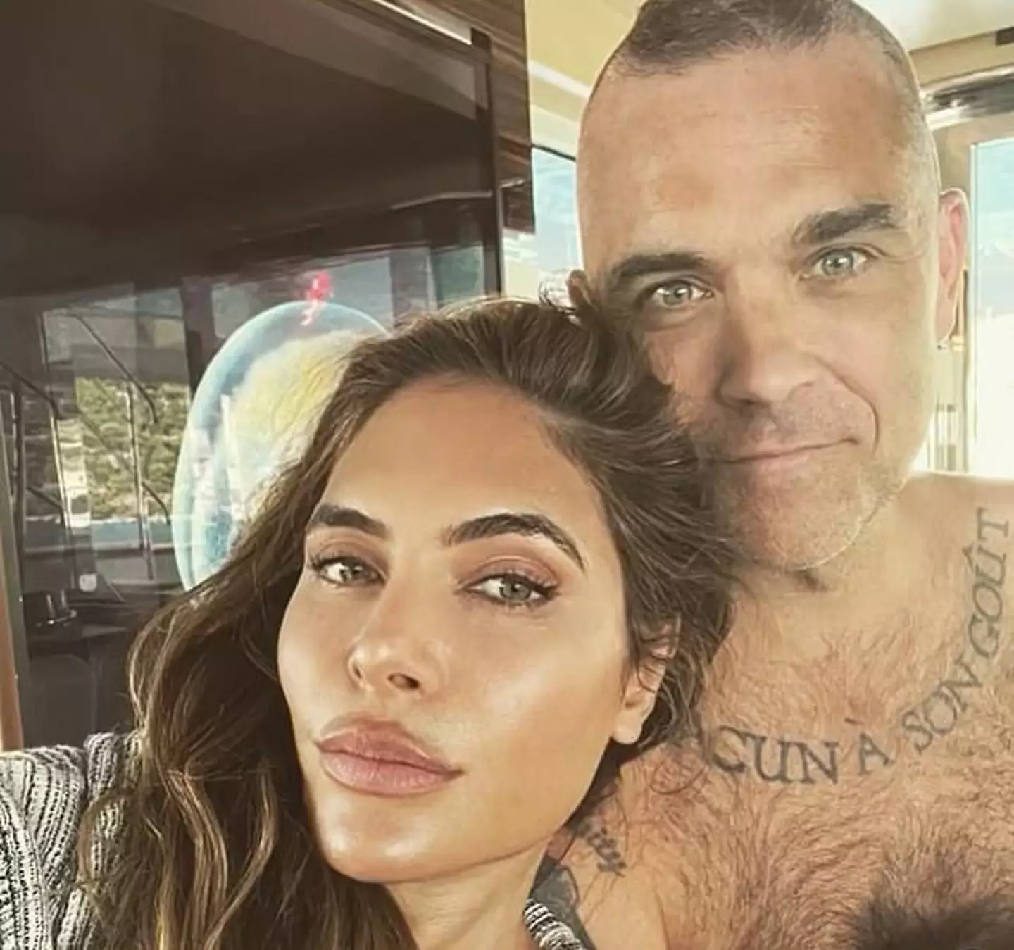 Robbie Williams and missus Ayda Field say 'there's no sex after marriage'.