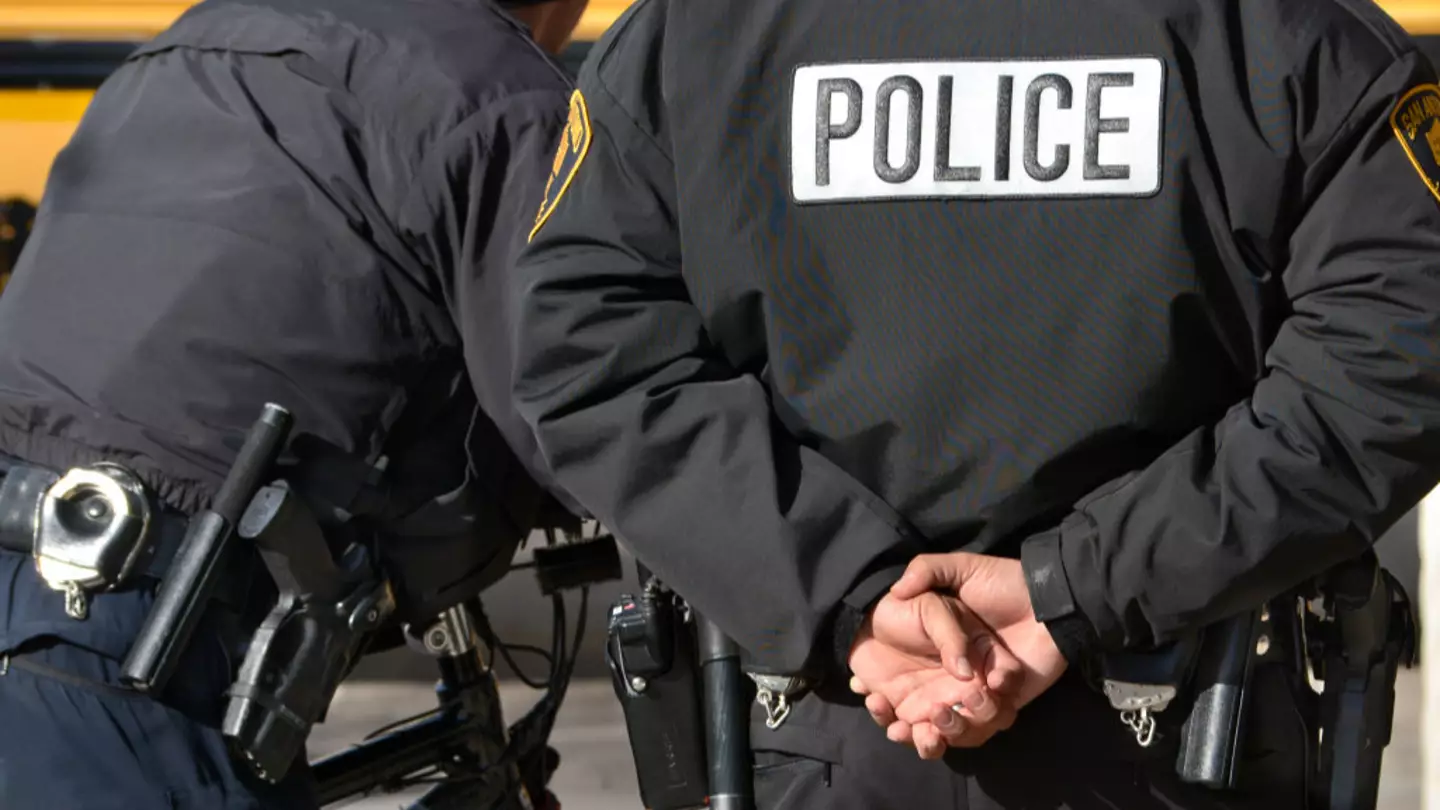 Police address serial killer fears in US state after 19 bodies found in lake