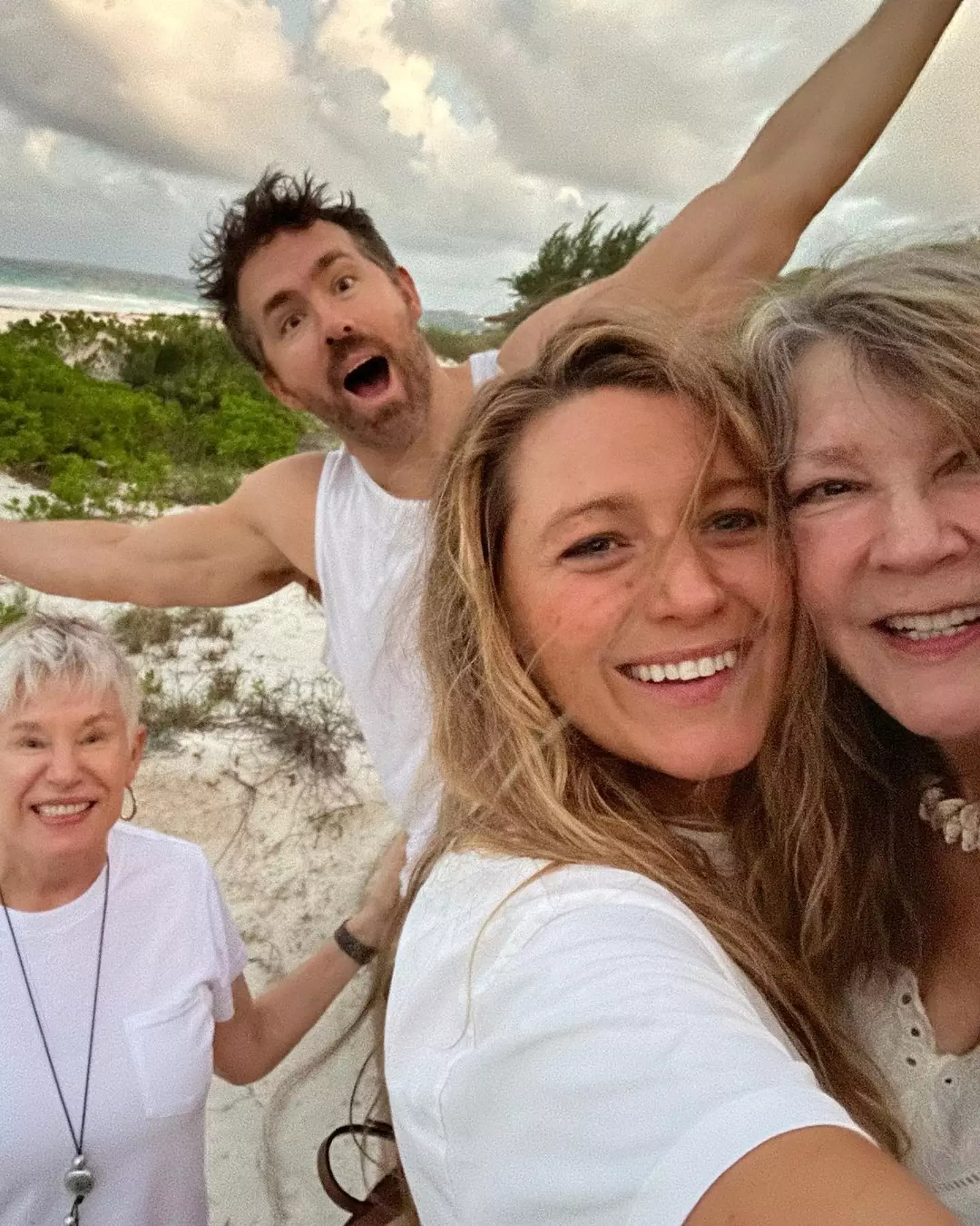 Blake Lively had a beach getaway with her husband Ryan and their mums.