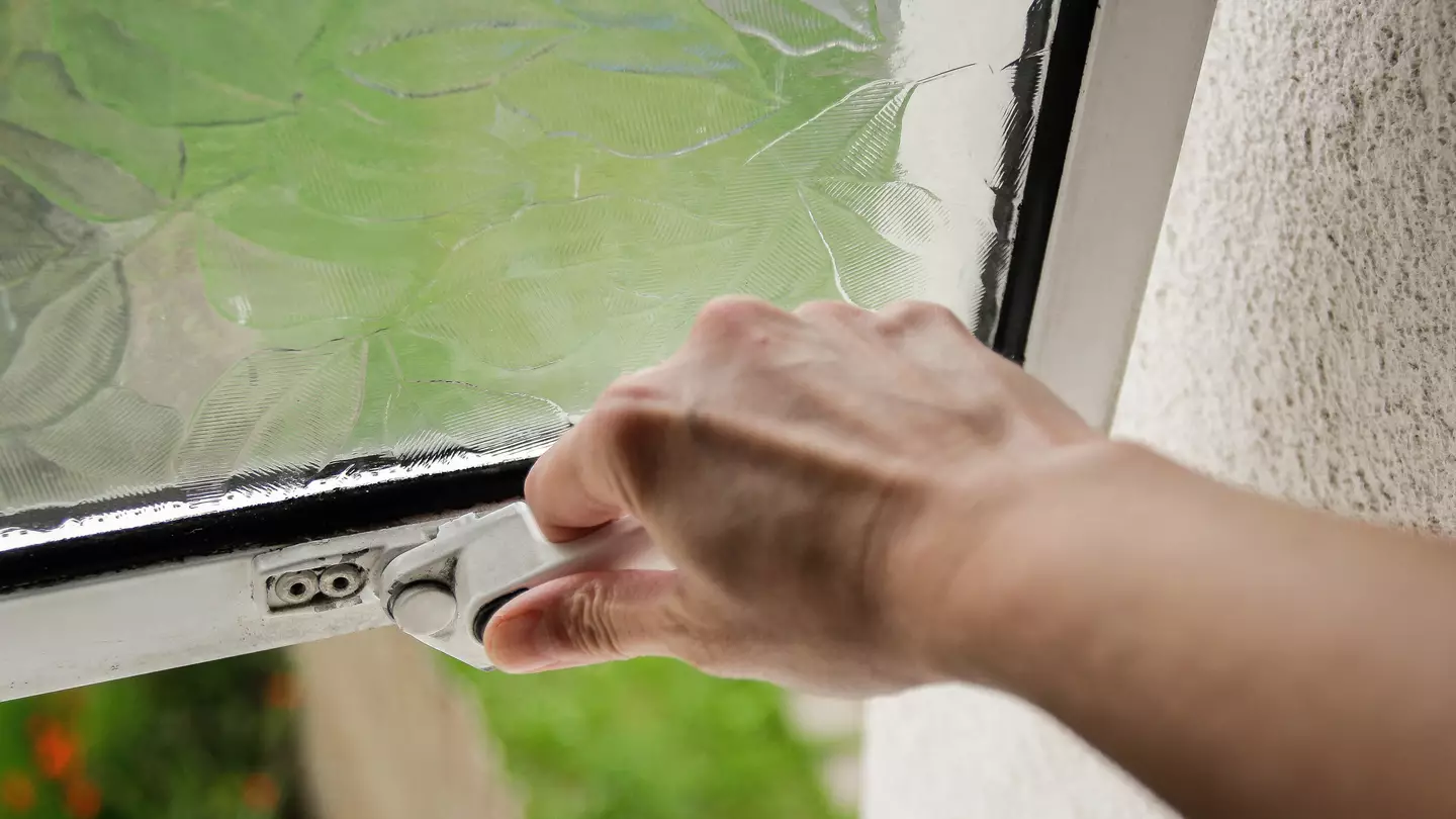 Toxicologist has warning for anyone who has their windows shut right now