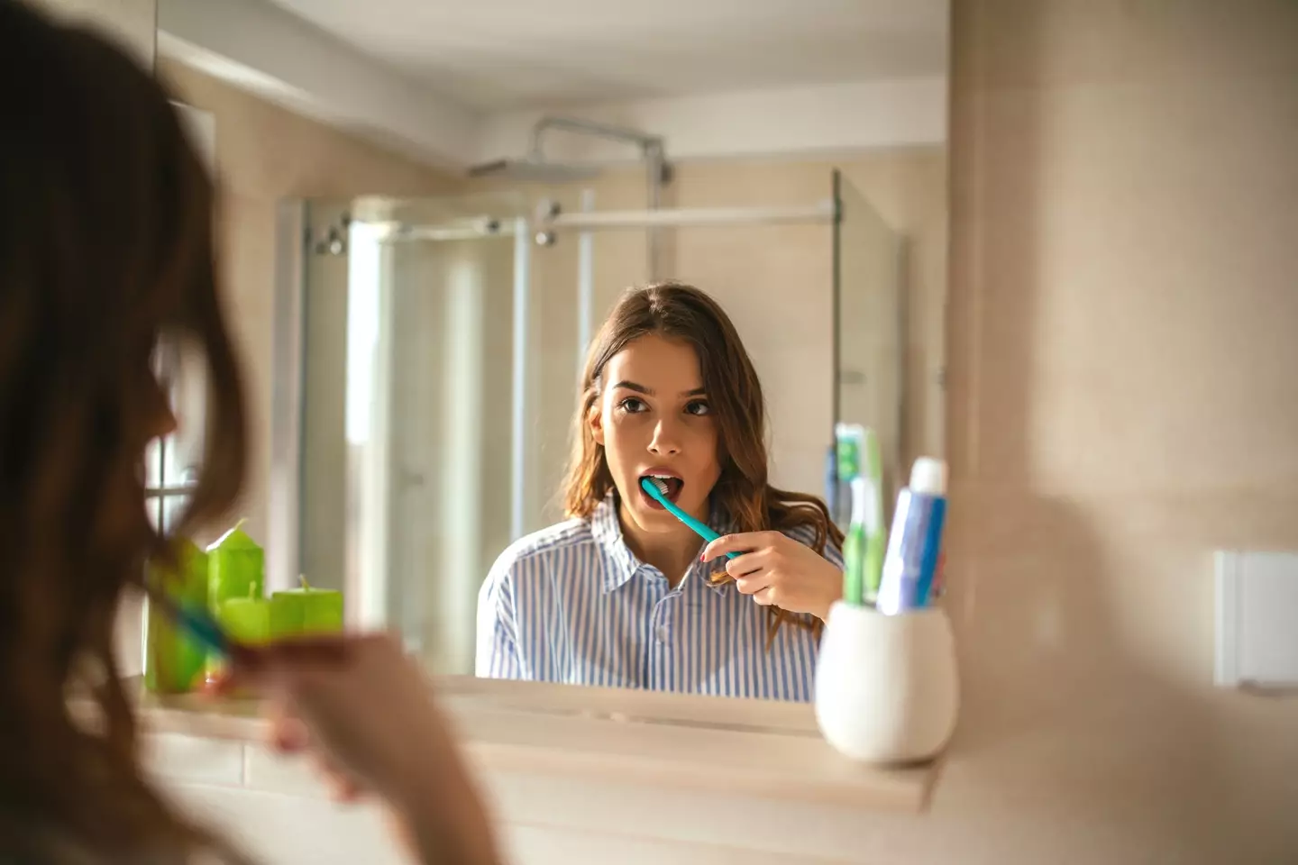 Brushing your teeth in the morning is better, experts claim (