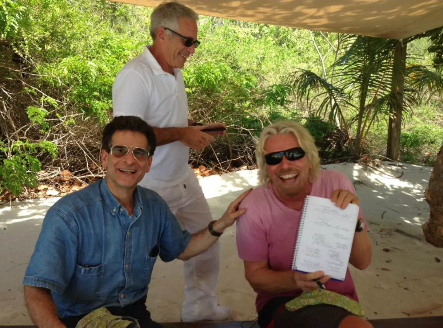 There are 19 photos in total (House Oversight Committee)