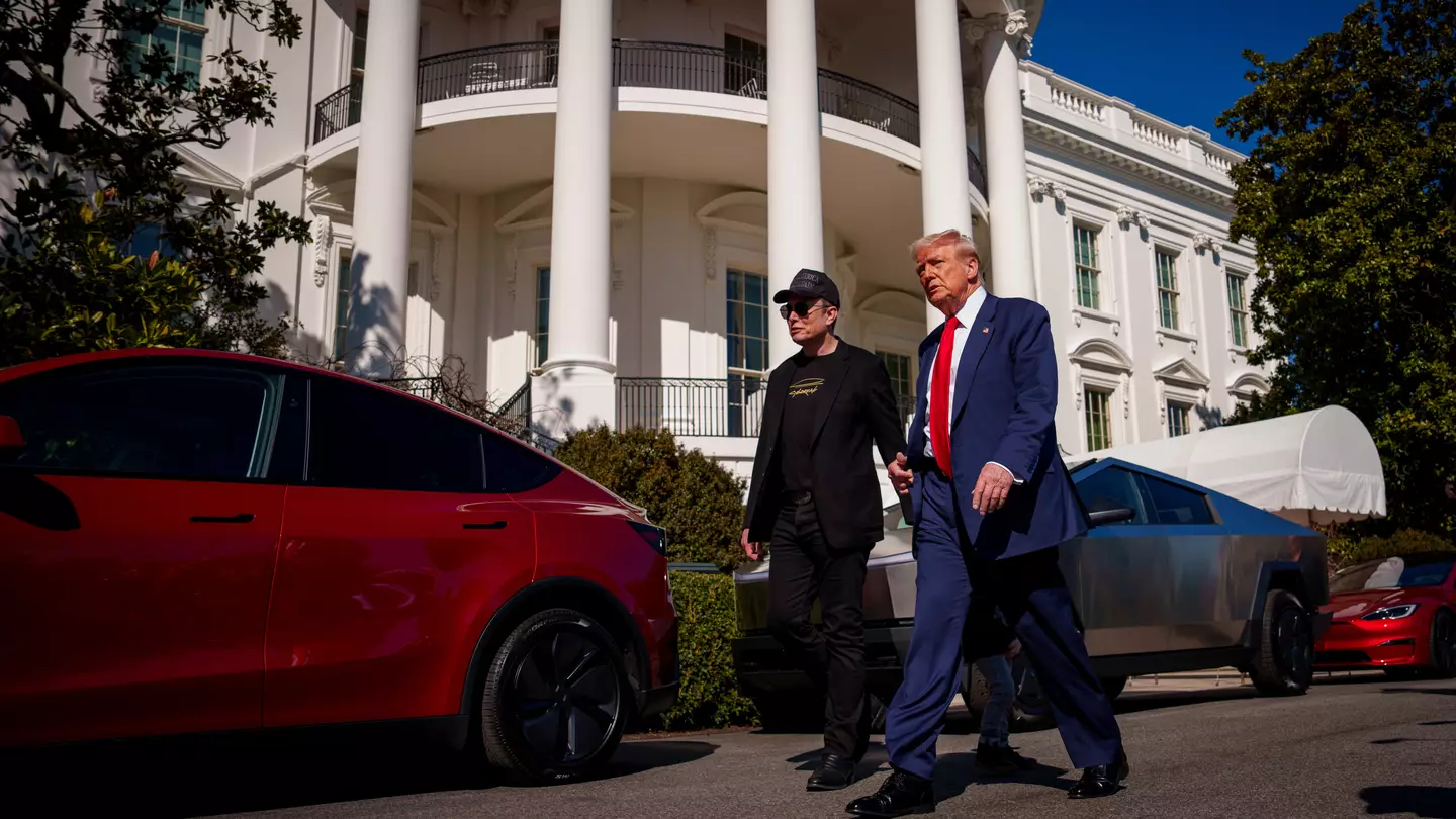 Donald Trump accused of being ‘disgusting’ after new photo of White House is released