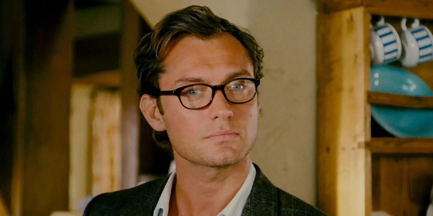 Jude Law was also 34 (Universal Pictures)