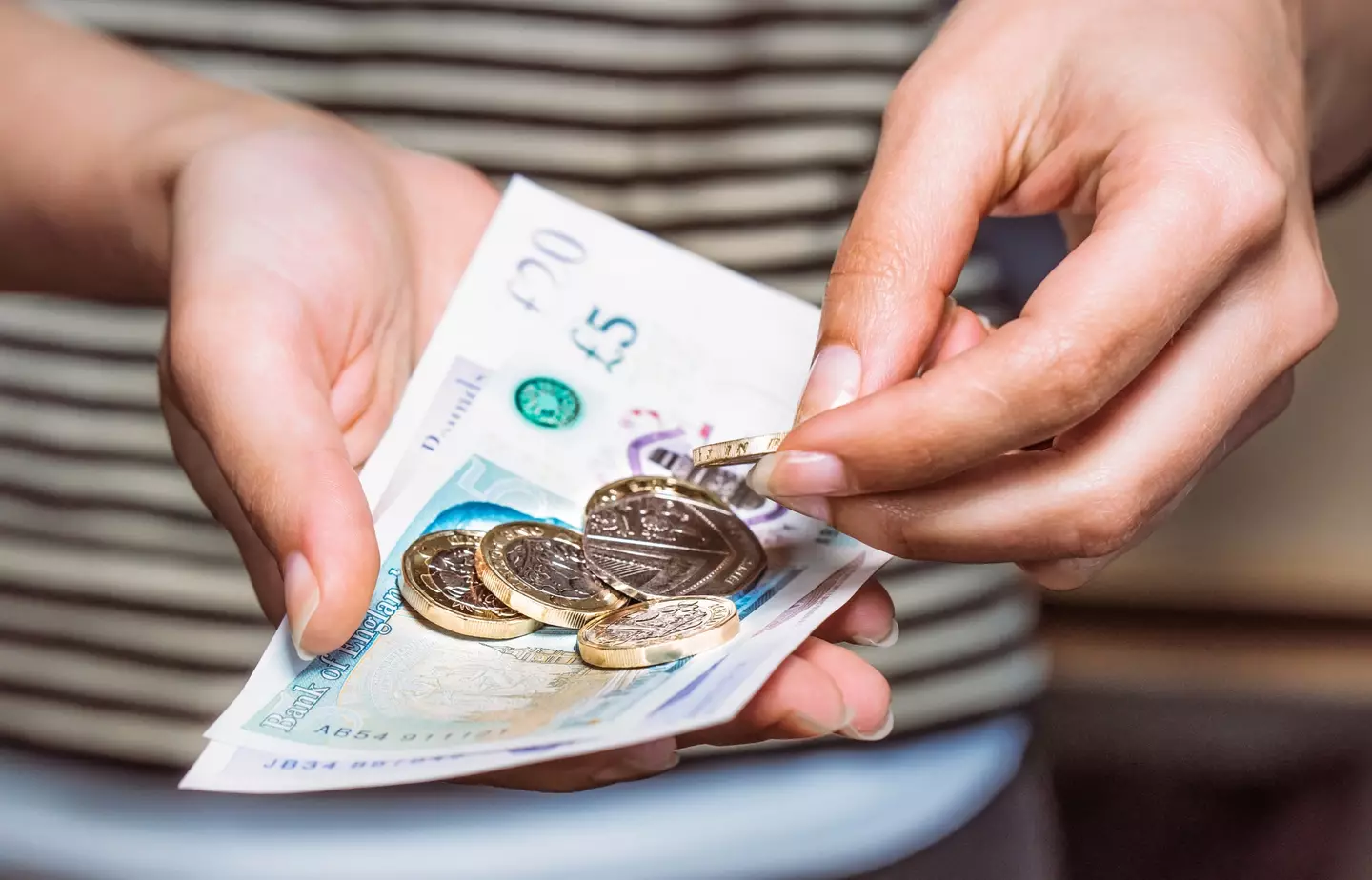Labour will 'strengthen the minimum wage'. (georgeclerk / Getty Images)