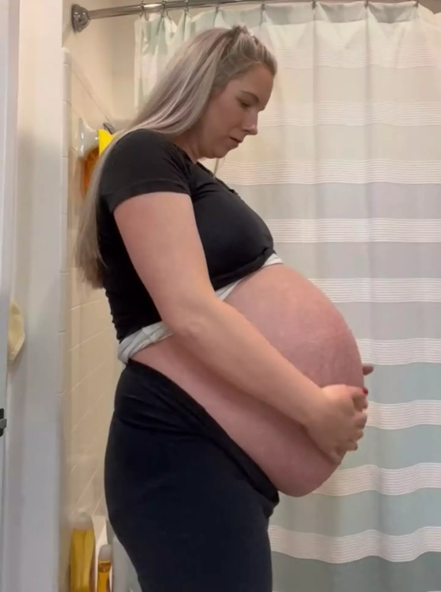 Brittany Schneider's baby bump size was compared to a 'mansion'.