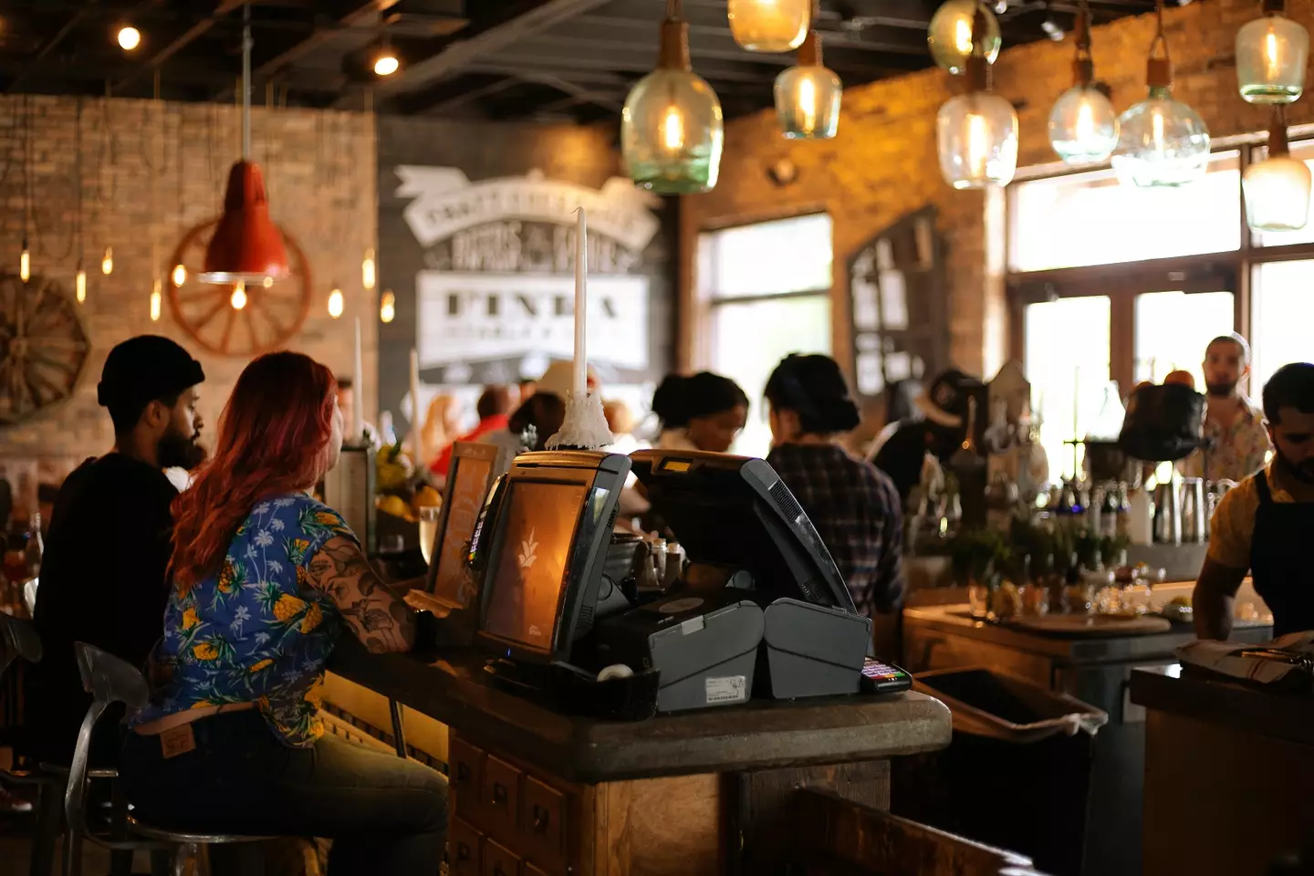 A mum employed a 'life hack' after spotting one free table in a cafe.