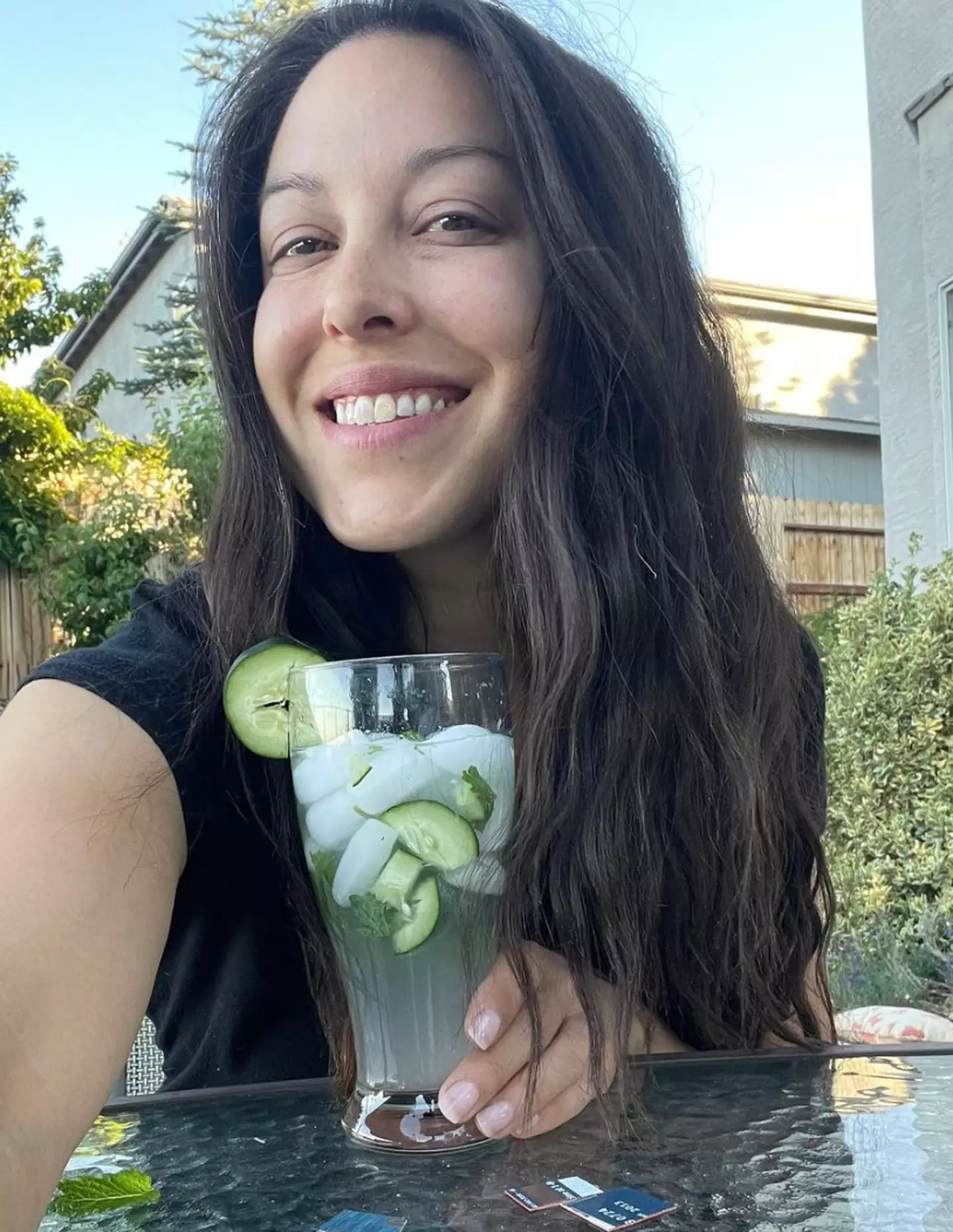 Laura was 18 when she first started drinking (Instagram/@yoursoberpal)