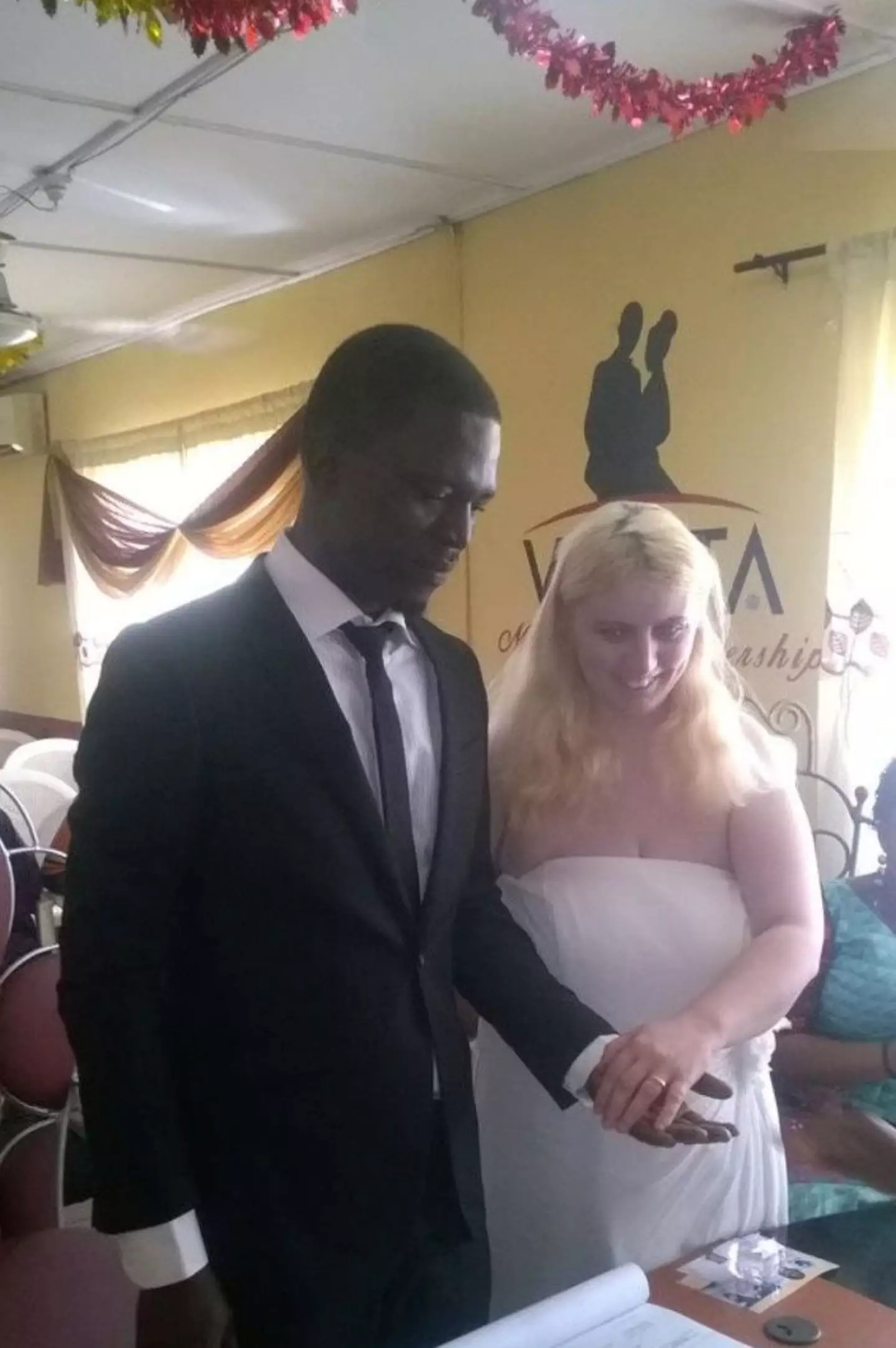 The couple married soon after meeting in person.